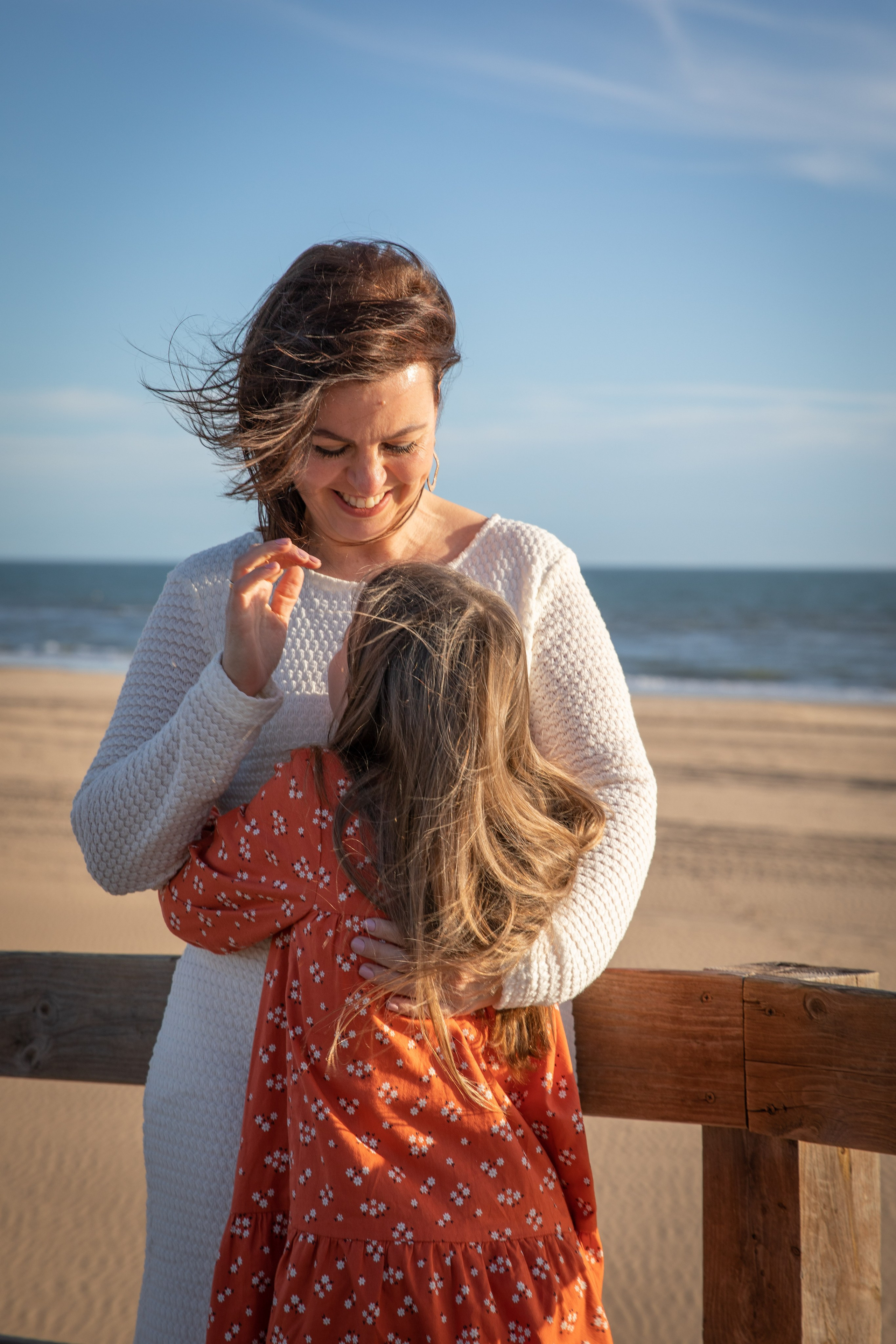 Three Generations by the Ocean. Professional Photographer in Portugal. Oksana Lomnova