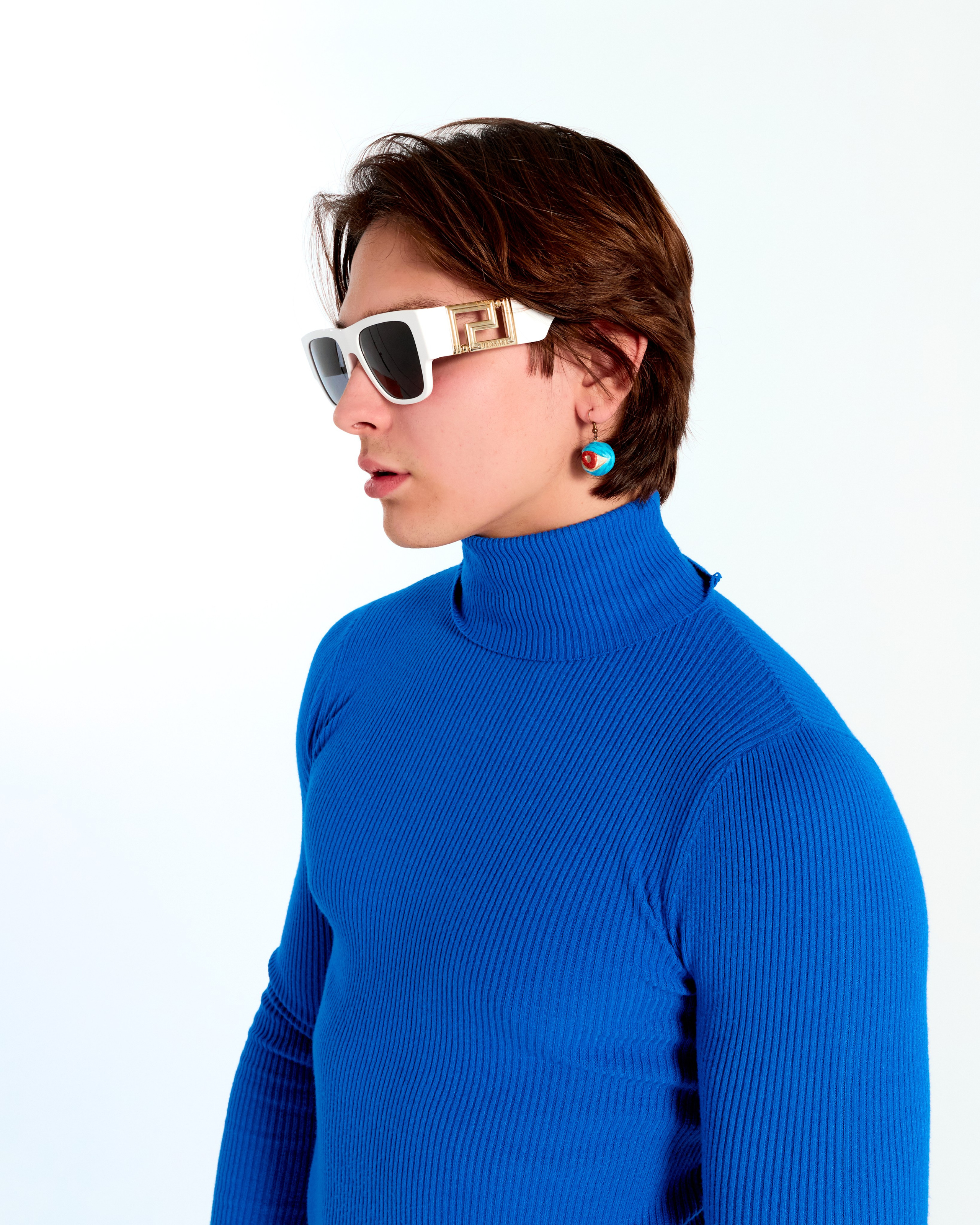 Glazburg optics. Святослав Лебедев | Рекламный фотограф — Коммерческая съемка, Арт-дирекшн, AI-интеграция