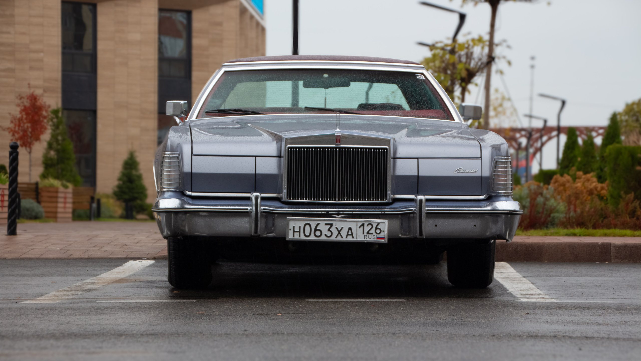 Фото Lincoln Continental Mark IV — купе американской классики