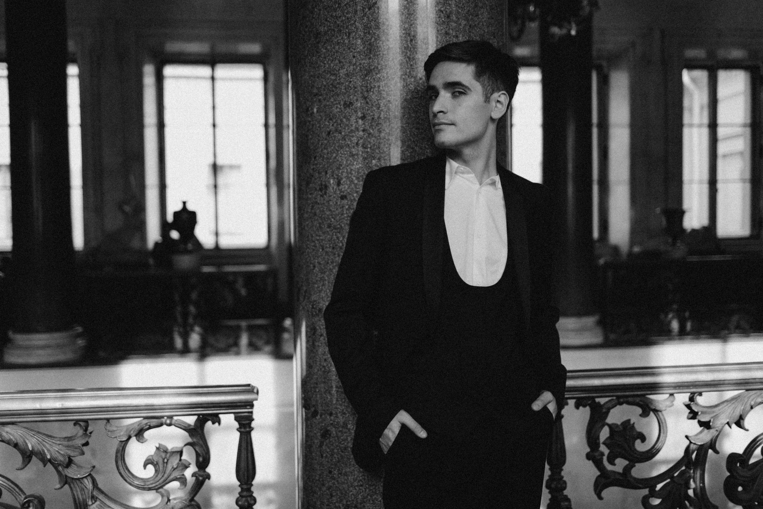 Гриша и Саша Эрмитаж. Семейный свадебный фотограф Семен Егоров