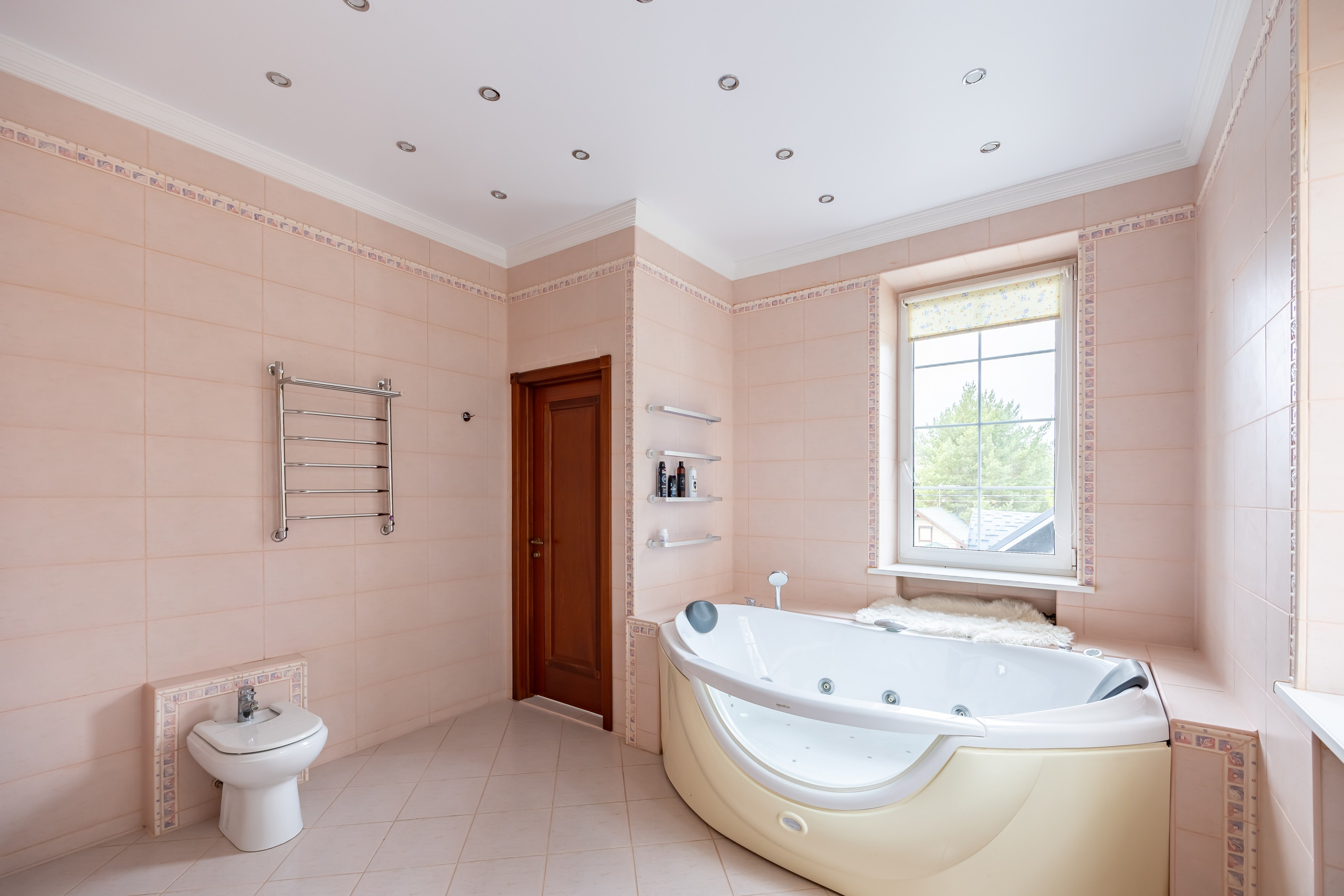 Дом для продажи в СНТ «Исток». Интерьерный фотограф в Москве Сергей Чекмезов