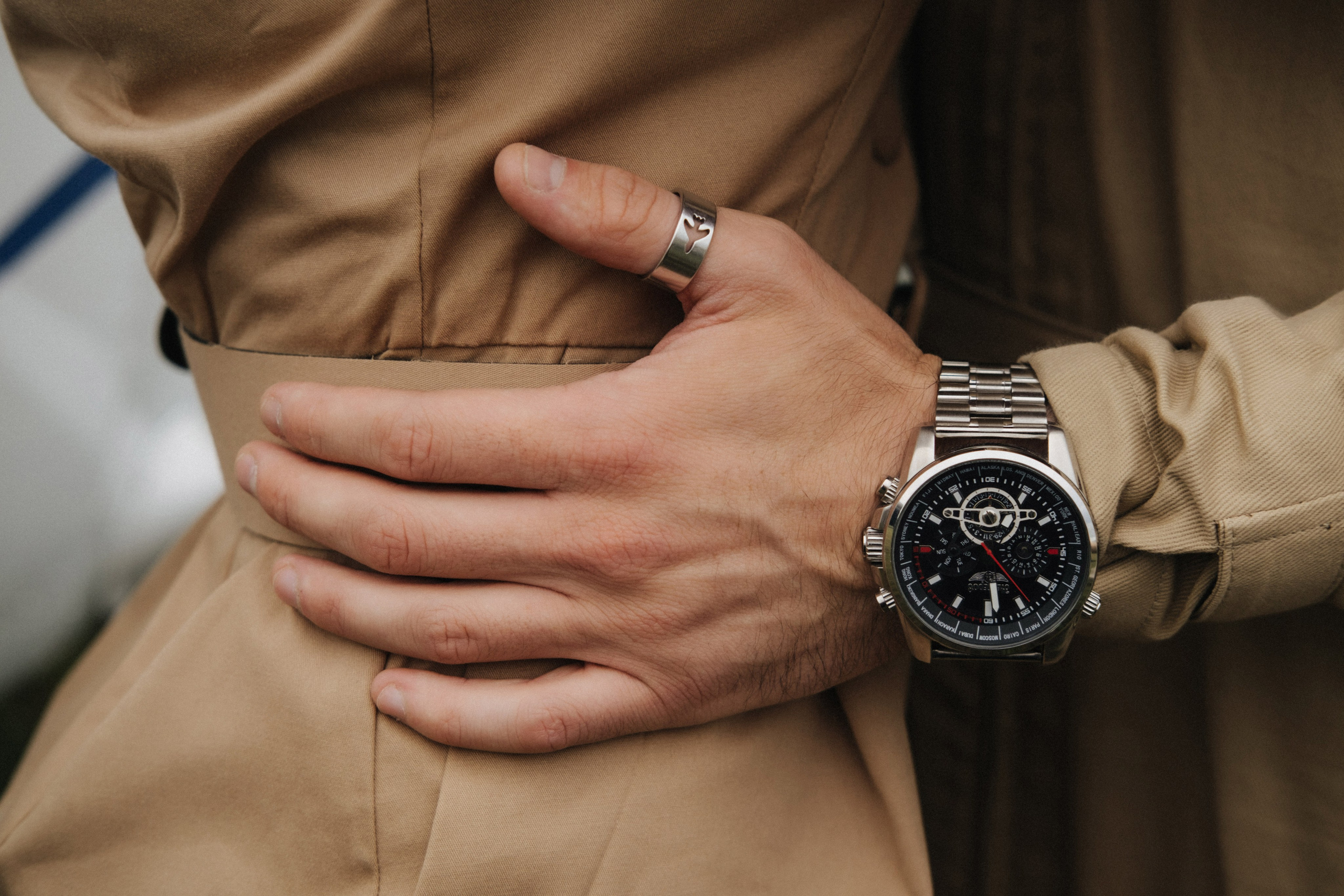 Фотосессия пары с самолетом в Екатеринбурге. Свадебный фотограф в Екатеринбурге — заказ профессиональной фотосесии, все виды фотосъемки