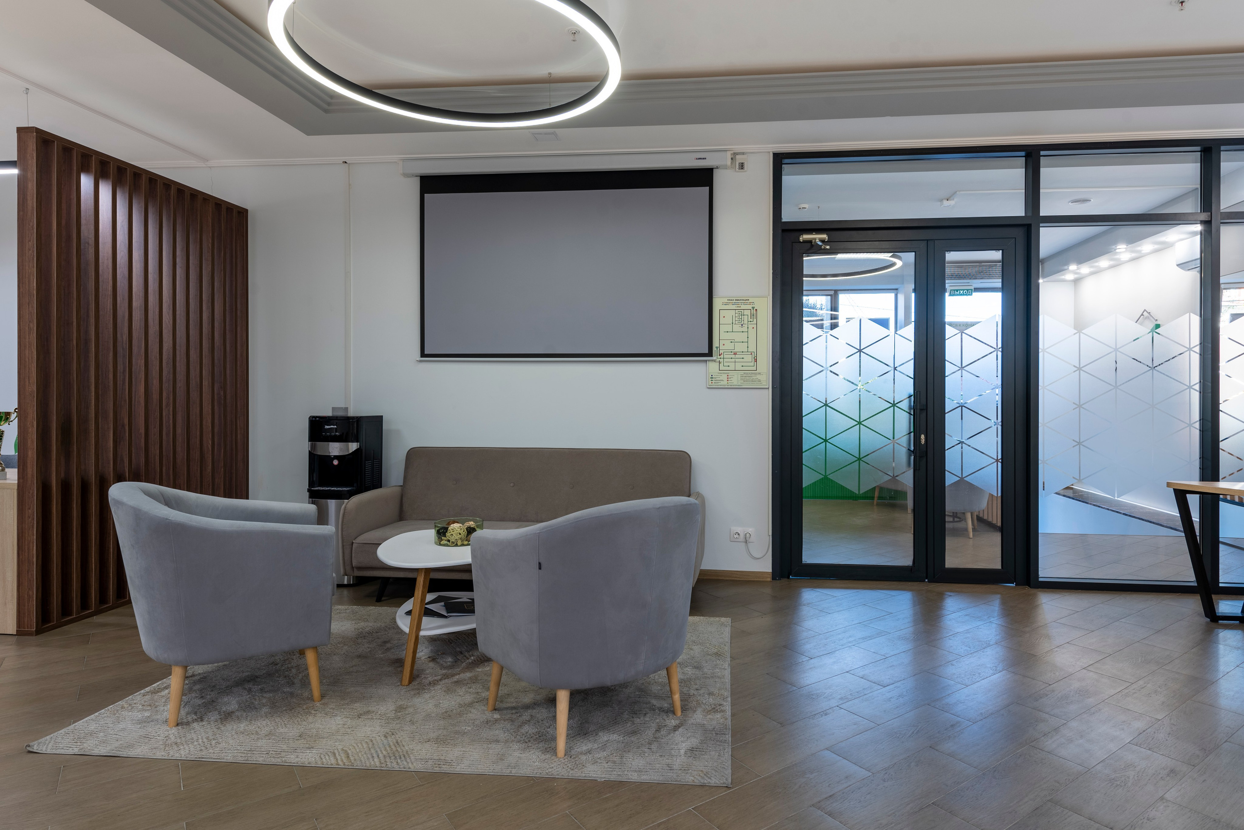 Агентство недвижимости Смарт Риэлт. Интерьерный и репортажный фотограф в Краснодаре Дмитрий Вальков