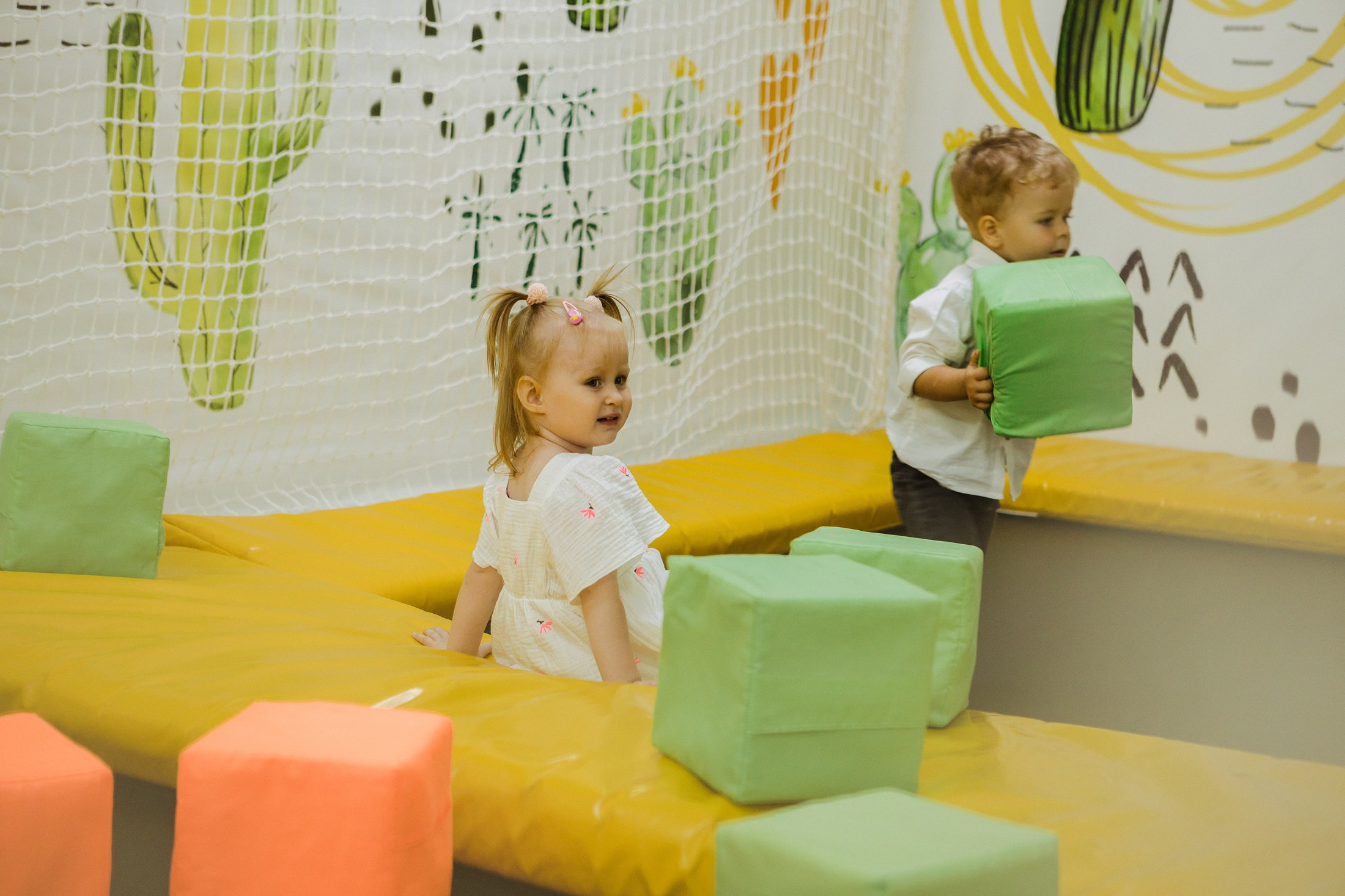 Ариша, 2 года. Cactus-LOFT. Фотографы в городе Волгограде — Людмила Агеева и Алексей Околелов