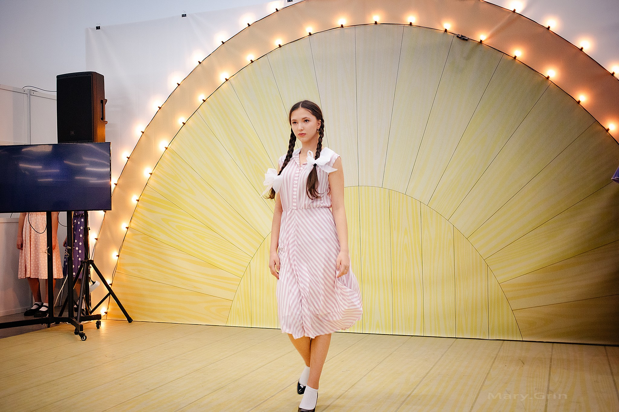 Показ моды 40х лет. Православная ярмарка 2025. Детский и семейный фотограф, фотограф мероприятий Нижний Новгород