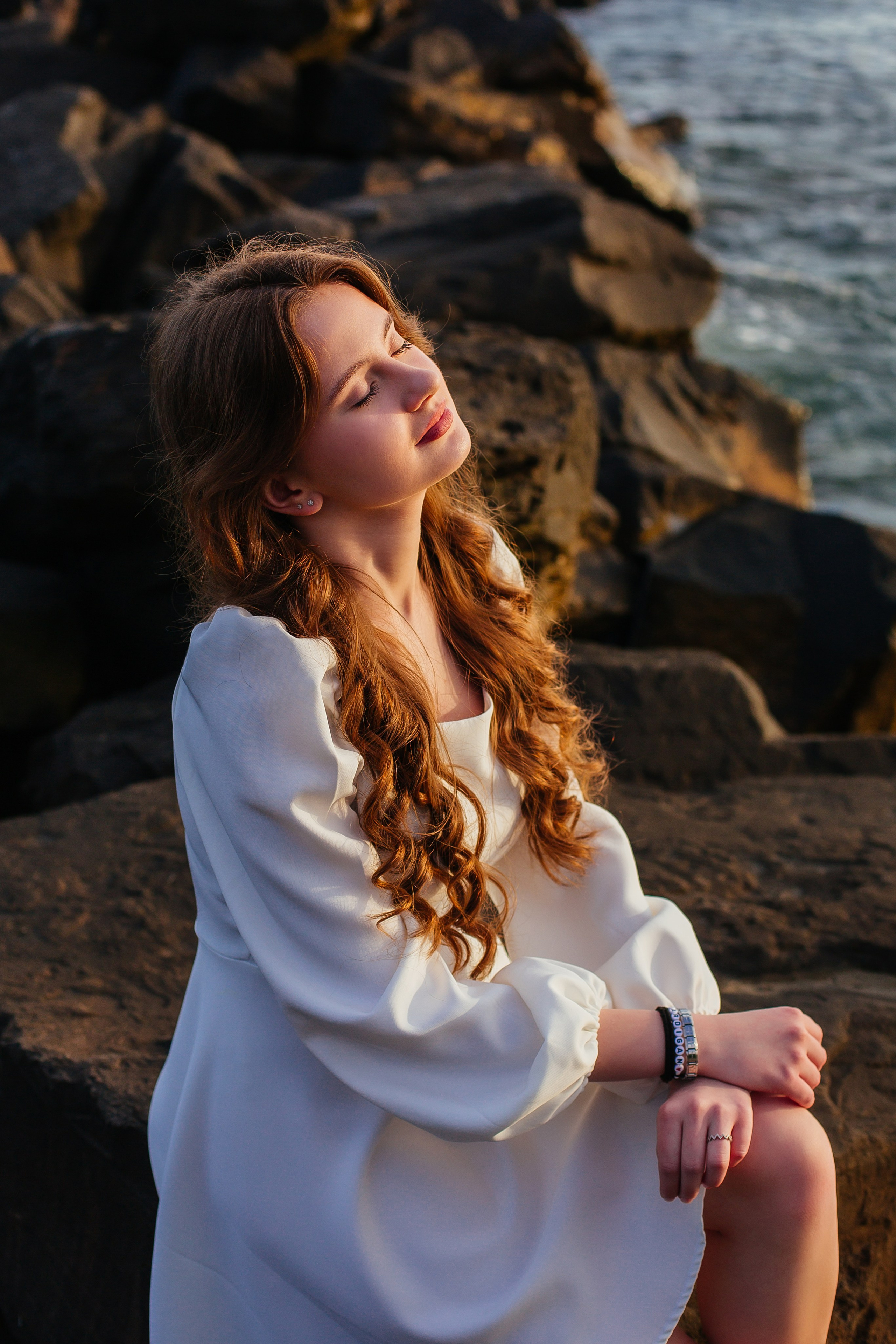 	Женский портрет у моря пляж Красный штурм Сочи