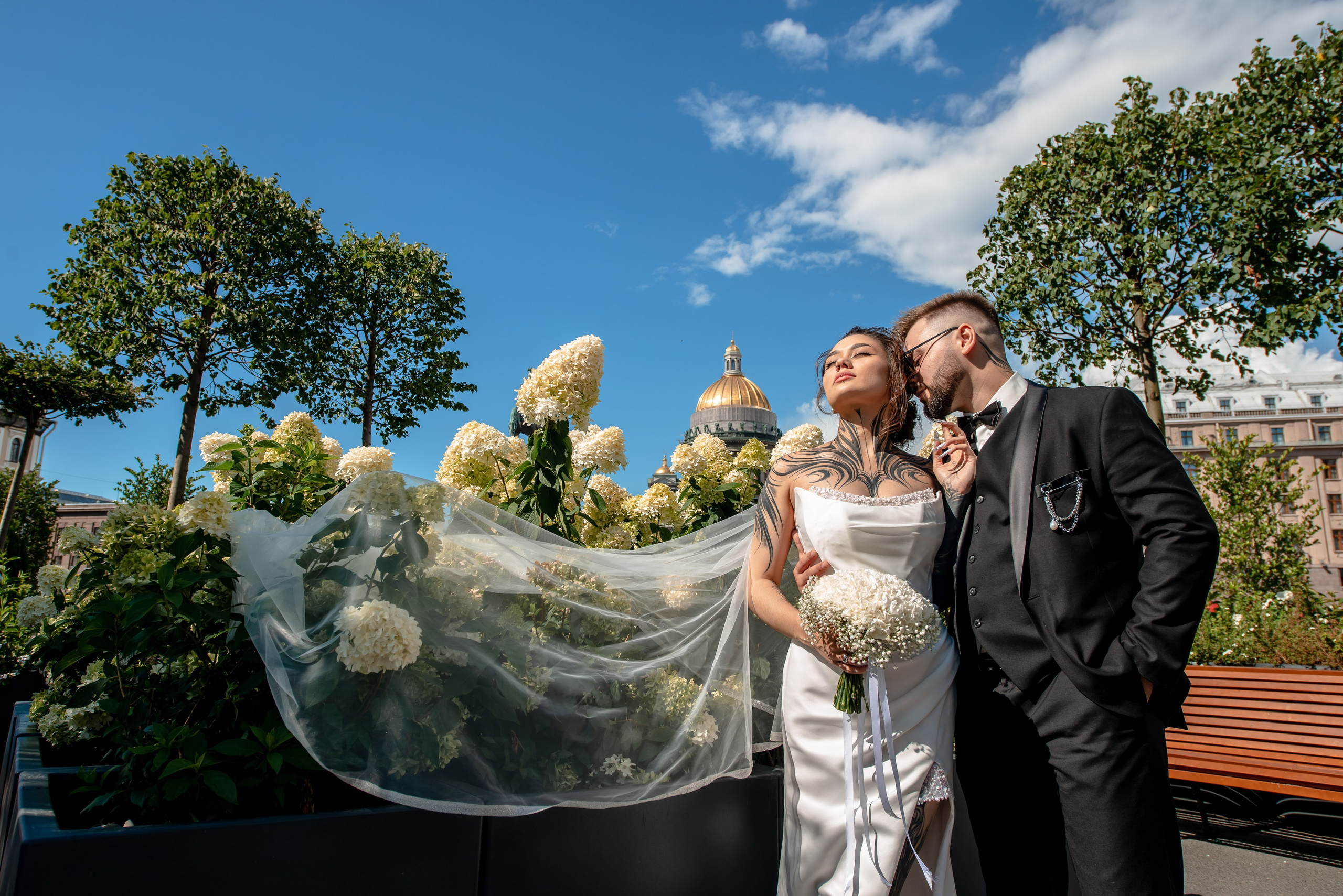 Диана и Евгений (маршрут № 1 в Питере: Исаакиевская площадь, красные маркизы Астории, набережная Мойки, Дворец Штиглица и Летний сад). Портретный, семейный и свадебный фотограф в Санкт-Петербурге и в Пушкине Ширяев Денис