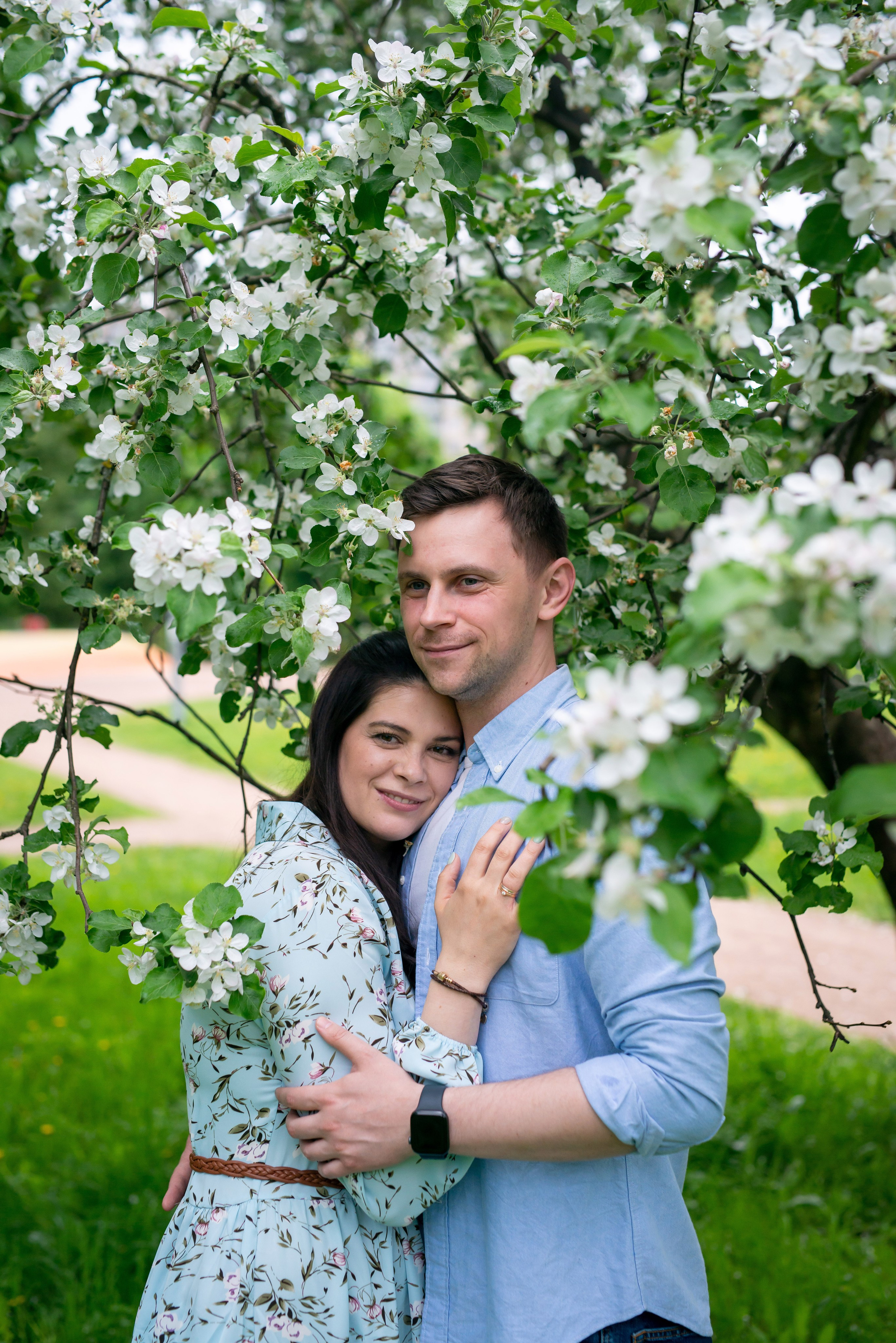 Наташа и Дима (фотосессия в цветущих садах). Портретный, семейный и свадебный фотограф в Санкт-Петербурге и в Пушкине Ширяев Денис