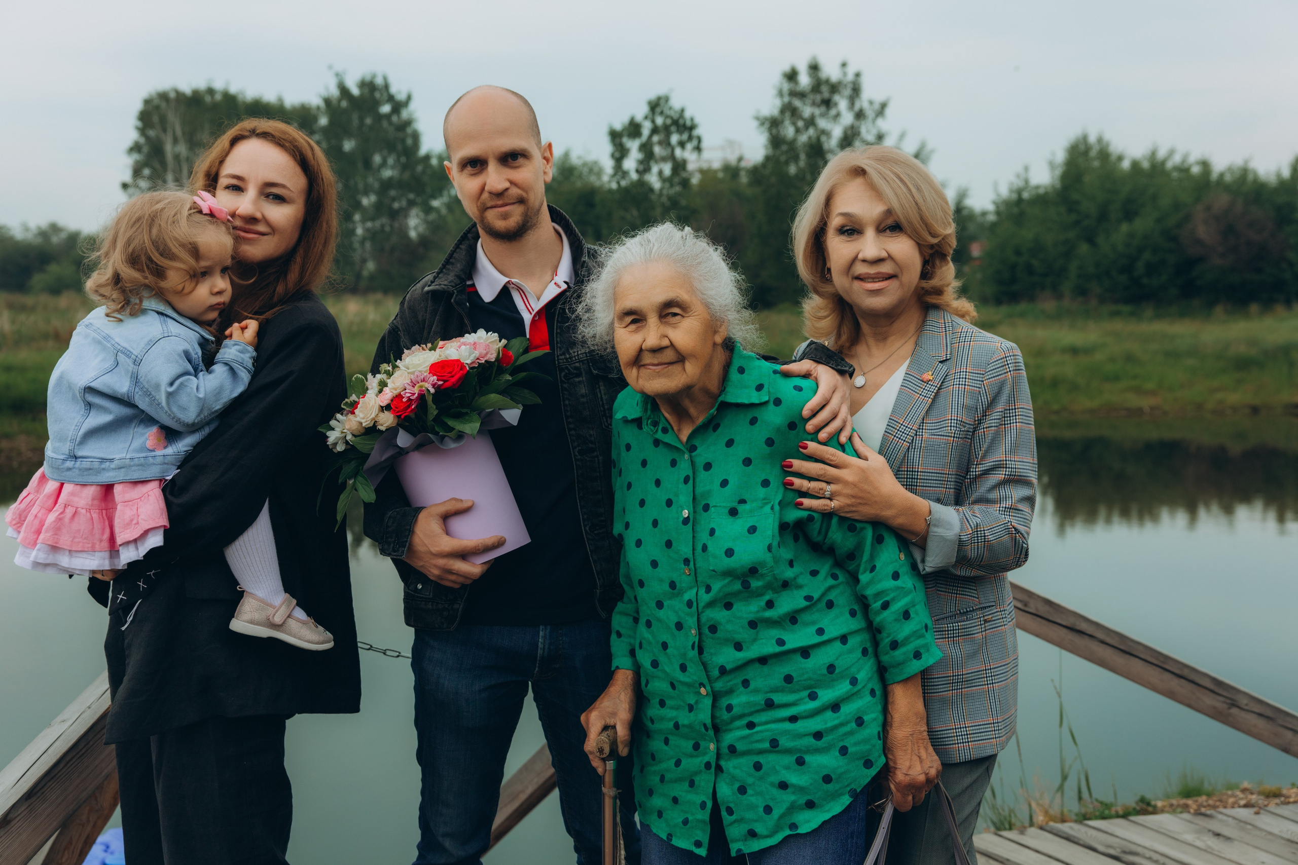 На берегу. Свадебный, семейный фотограф в Иркутске Светлана Макаричева