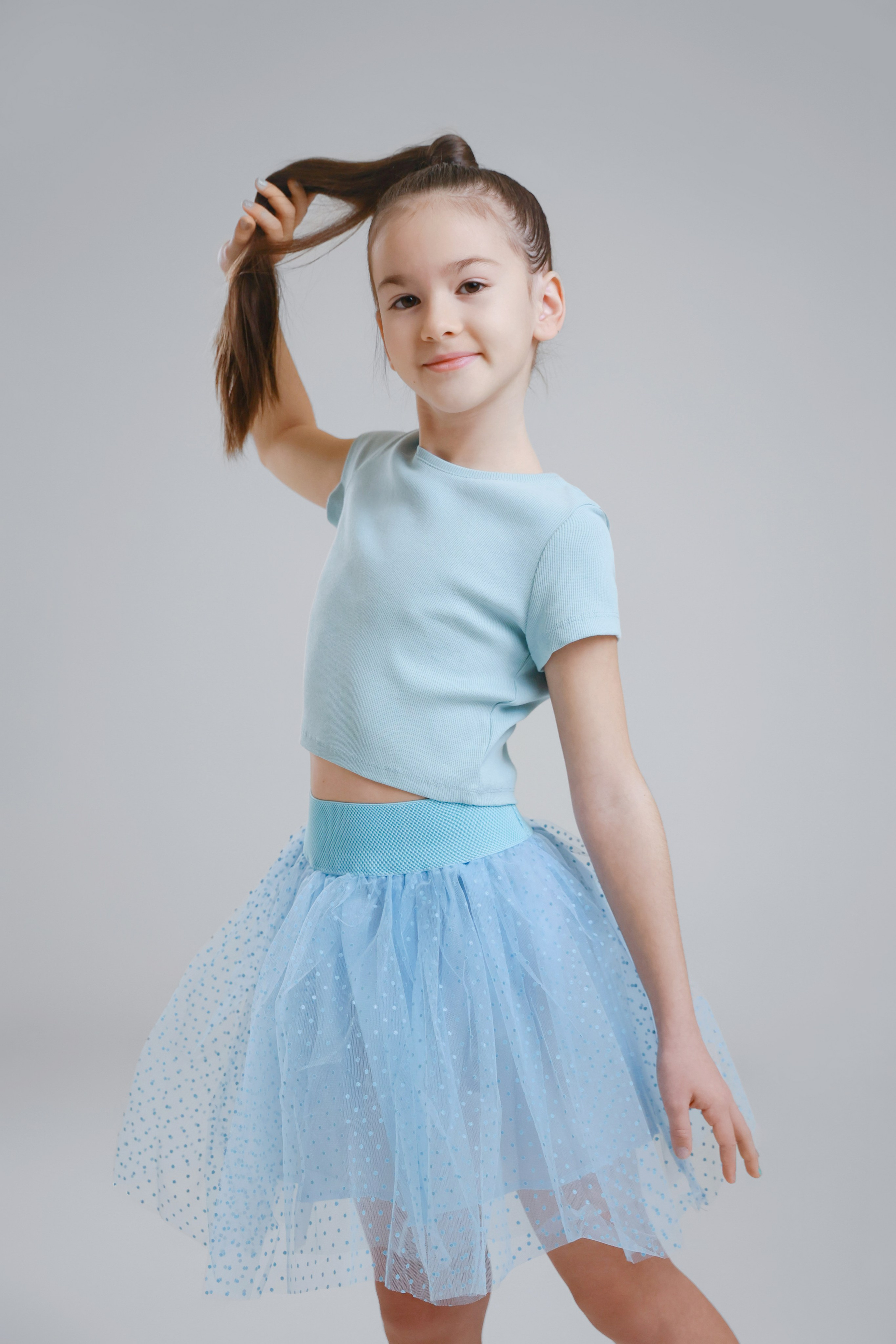 Фото детских платьев для рекламы на маркетплейсах. Фотограф, видеограф