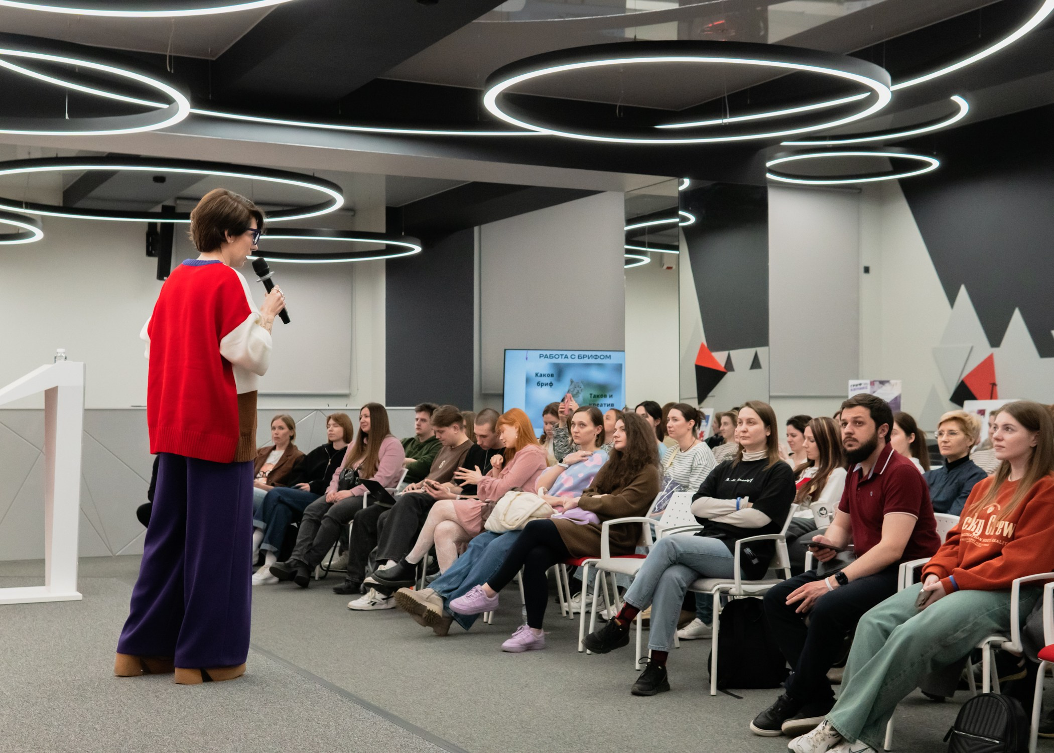 Дизайн Квартал 2024. Фотограф-анималист Ксения Воробьева, Москва