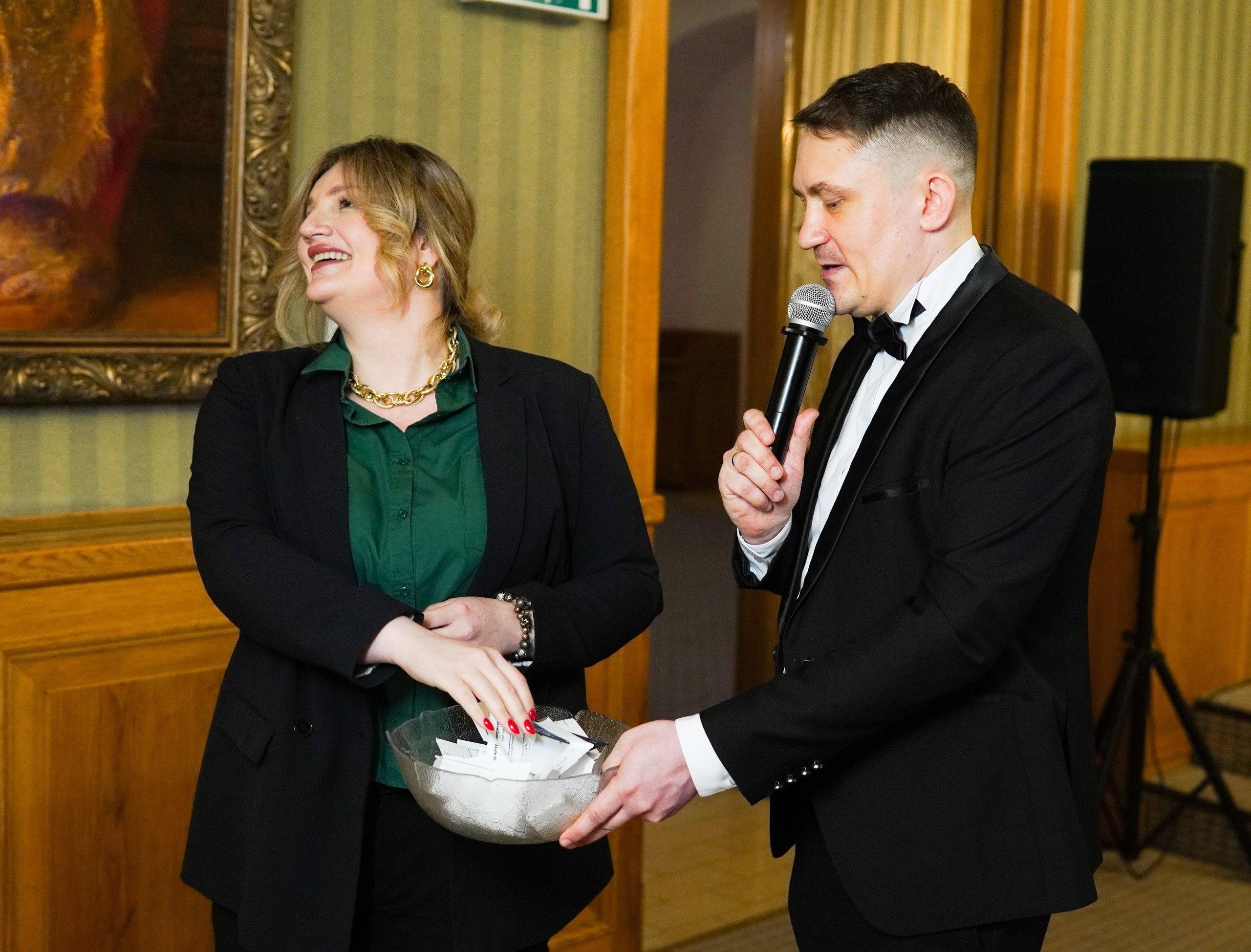 Конференция с М Хазиным. Фото | Видео Контент Мишель Ватаманюк