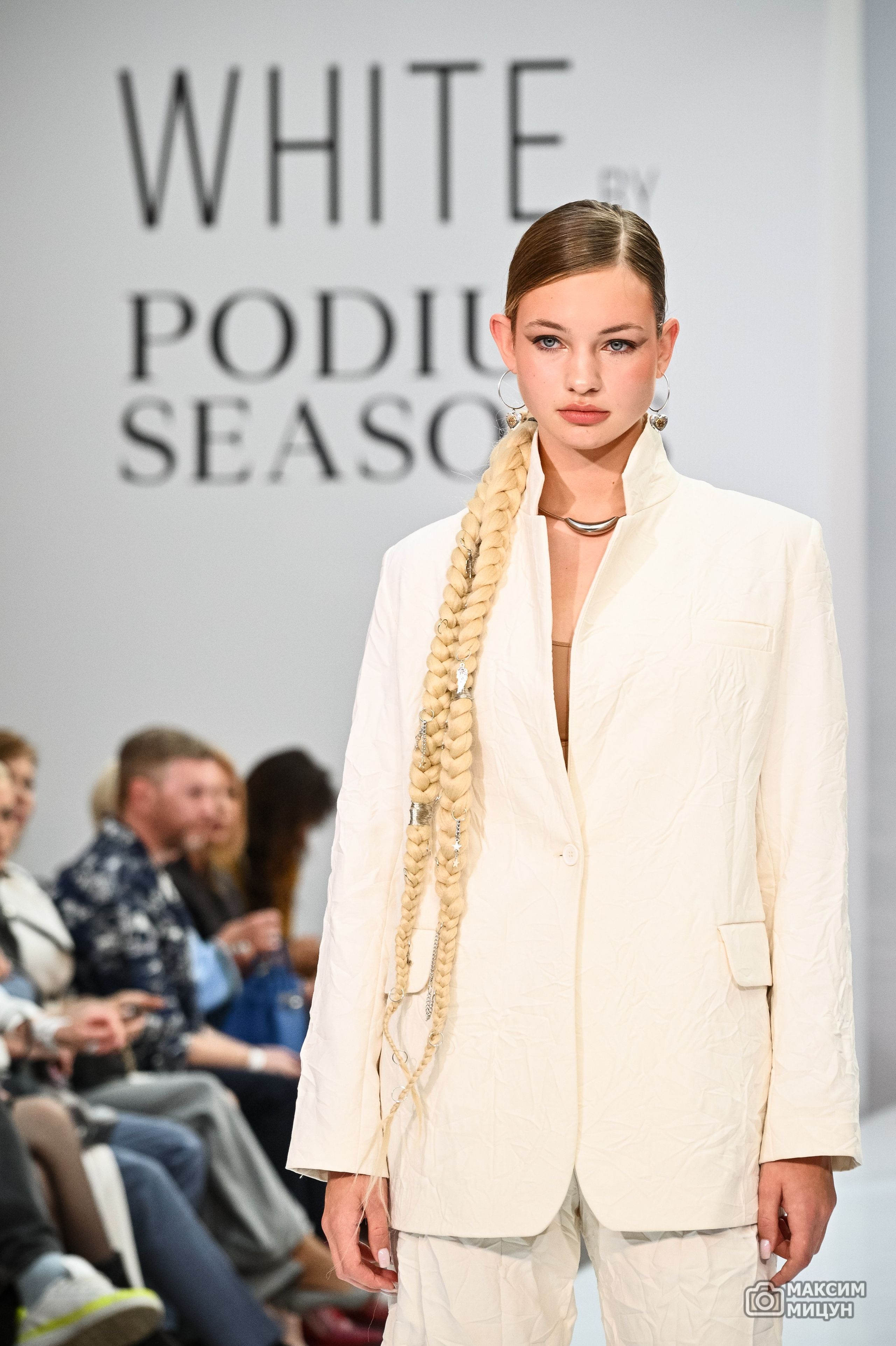 Модные показы. Фотограф Максим Мицун. Портрет, свадьба, репортаж, каталог