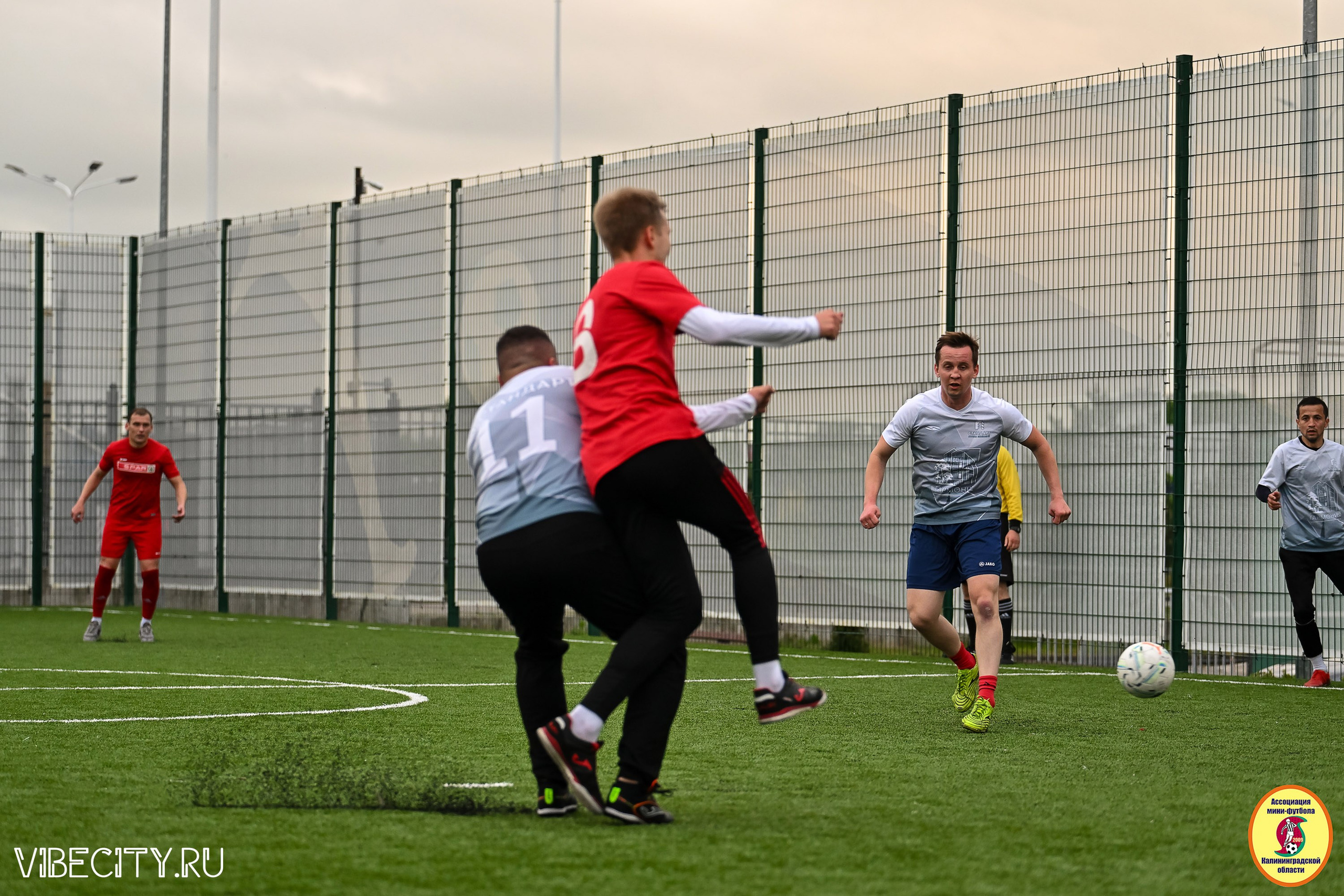 ИГРЫ МИНИ-ФУТБОЛЬНОЙ ЛИГИ. VIBECITY.RU Вайб Сити Ру Фоторепортажи Фотоотчеты Калининград