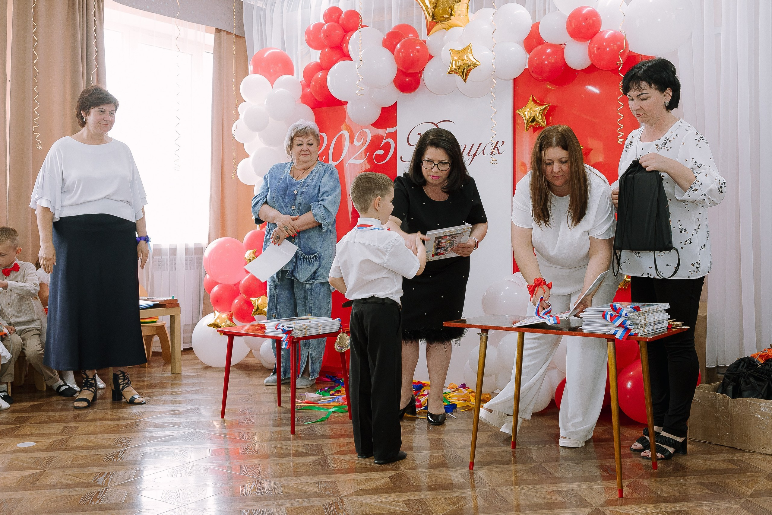 Выпускной в ДС 26. Выпускные альбомы Натальи Бутко: Новороссийск, Анапа, Геленджик