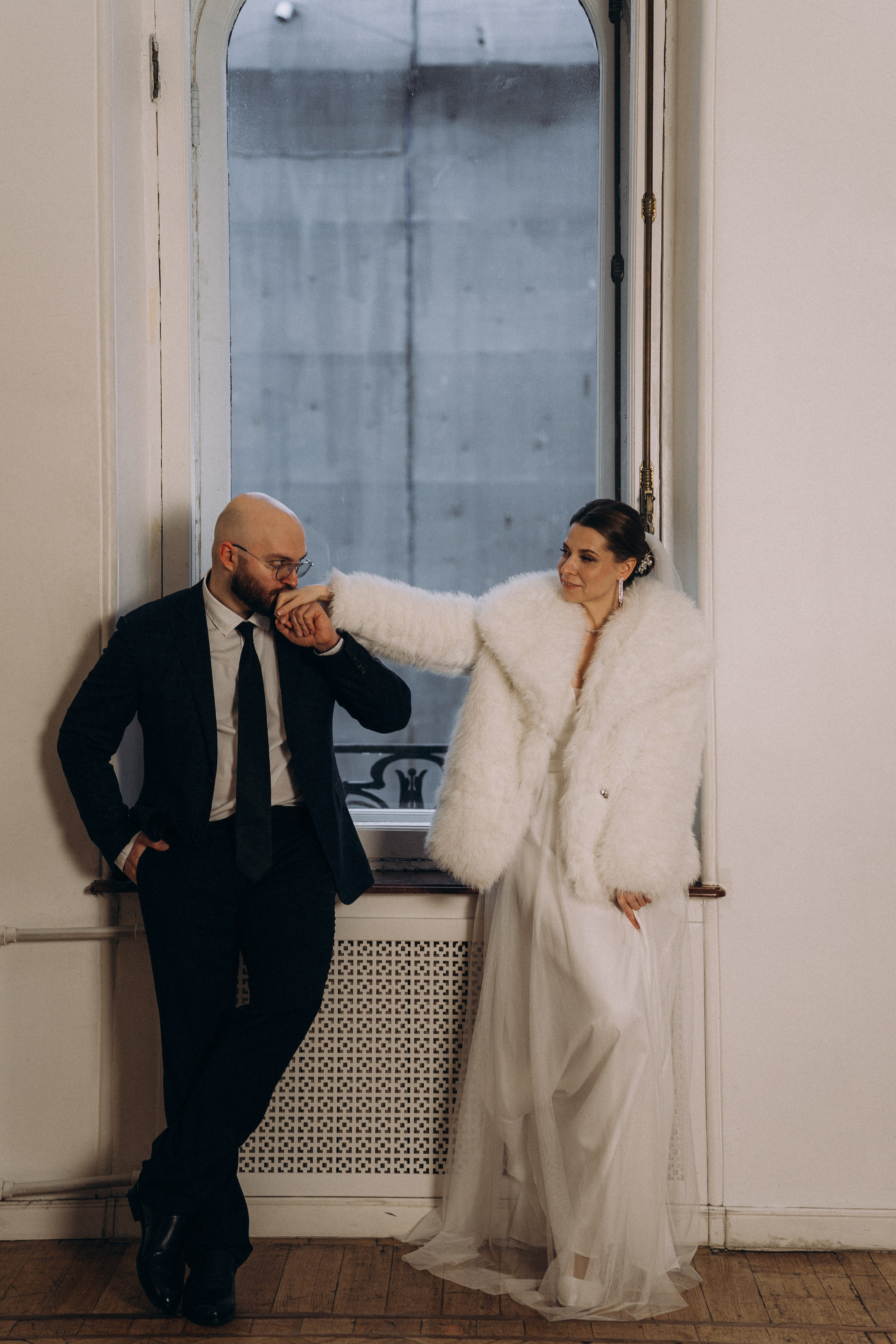 СВАДЕБНАЯ СЬЕМКА ВО ВТОРОМ ДВОРЦЕ (ДЕКАБРЬ) ТАКЖЕ СЬЕМКА В СТУДИИ НА ЧЕРНЫШЕВСКОЙ. Профессиональный фотограф, Санкт-Петербург — Виктория Богомолова