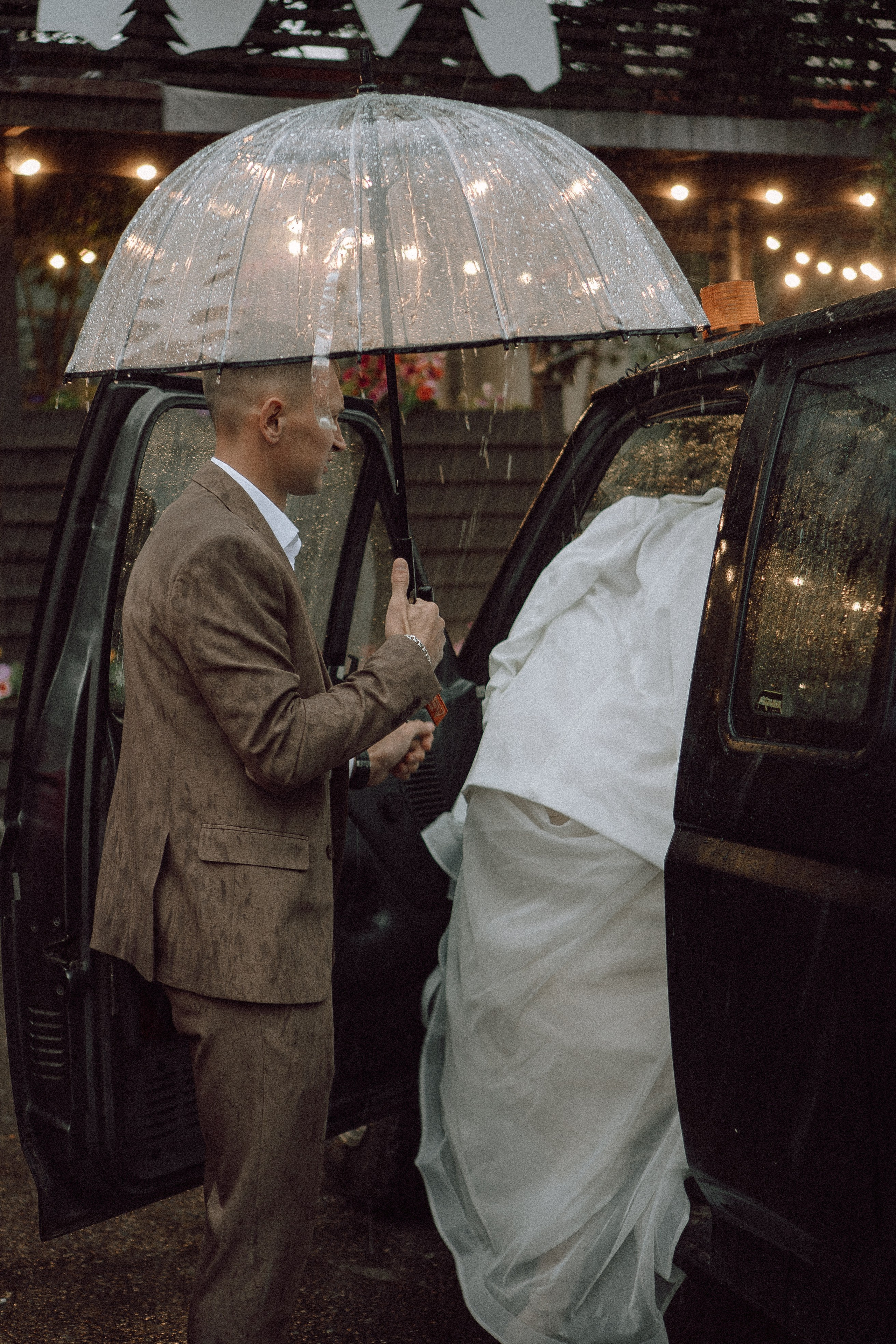 СВАДЕБНАЯ ФОТОСЕССИИЯ ПАРЫ В ГОРОДЕ ПРИОЗЕРСК В СОСНОВОМ ЛЕСУ И С ПИКАПОМ. Профессиональный фотограф, Санкт-Петербург — Виктория Богомолова