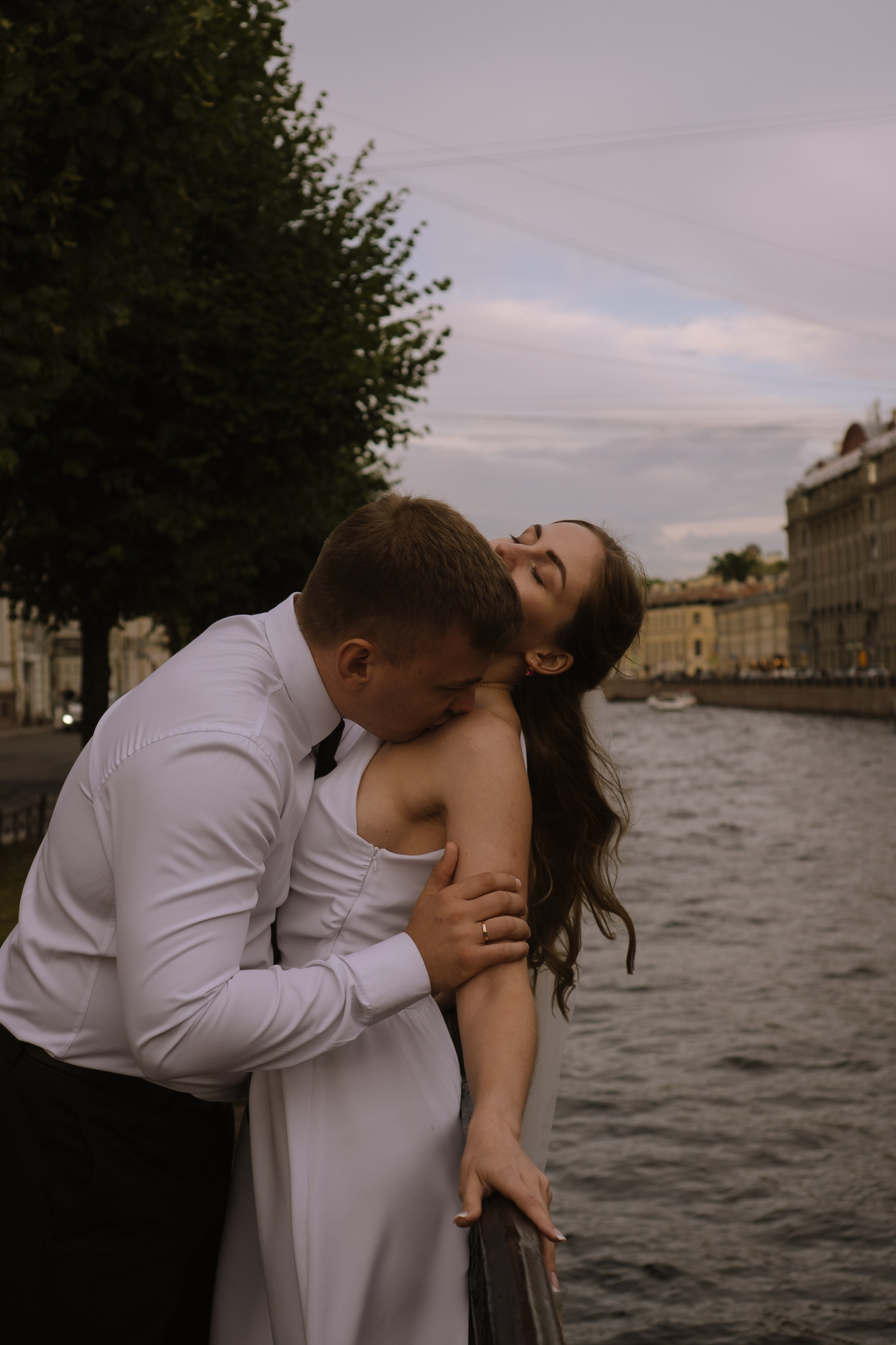 СВАДЕБНАЯ СЬЕМКА С ИСАКИЕВСКИМ СОБОРОМ, АСТОРИЯ И ЗАКОНОДАТЕЛЬНОЕ СОБРАНИЕ. Профессиональный фотограф, Санкт-Петербург — Виктория Богомолова