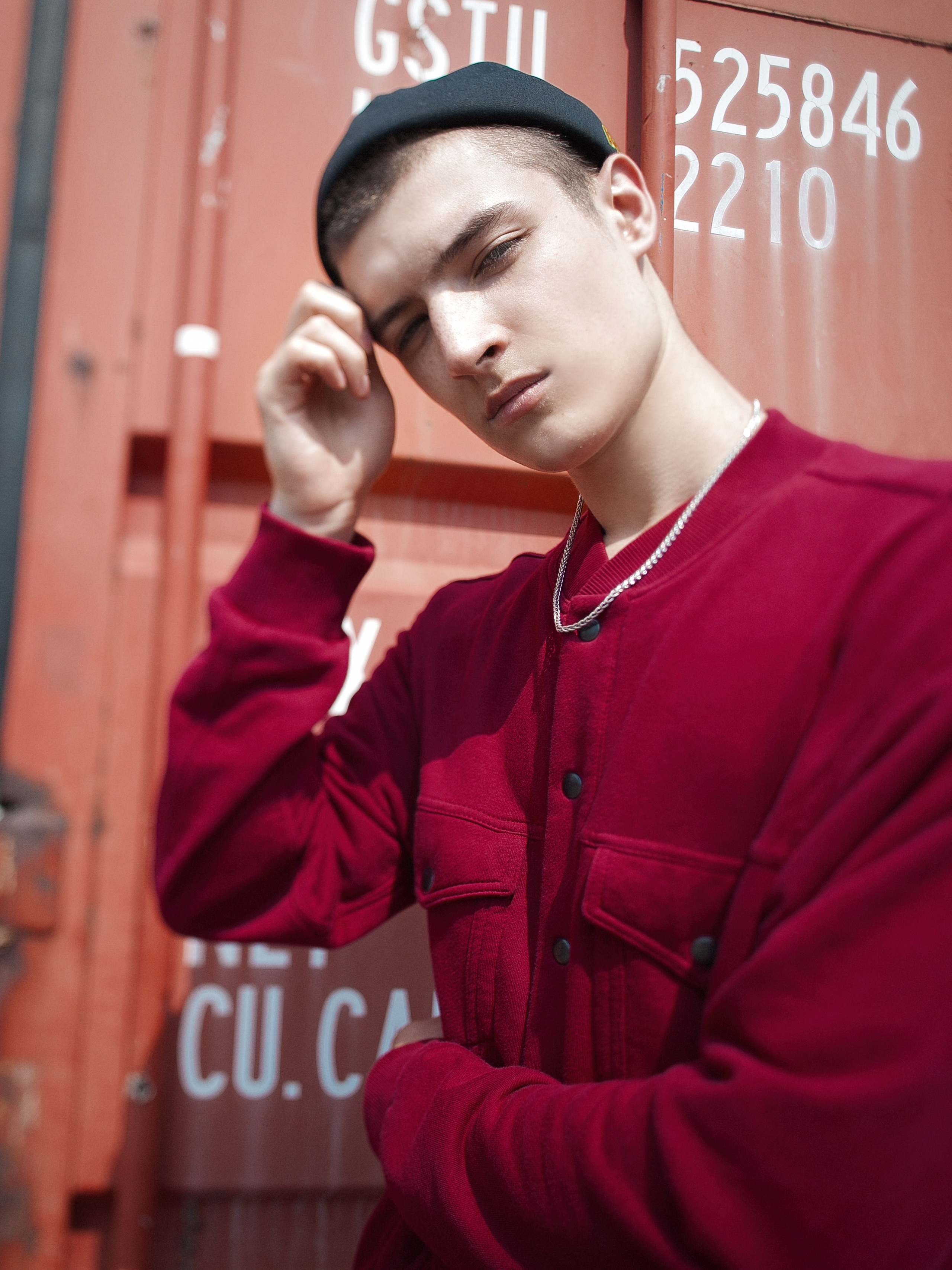 Лук бук Tolyboy. Каталожный и предметный фотограф в Москве Анна Nesmeliva