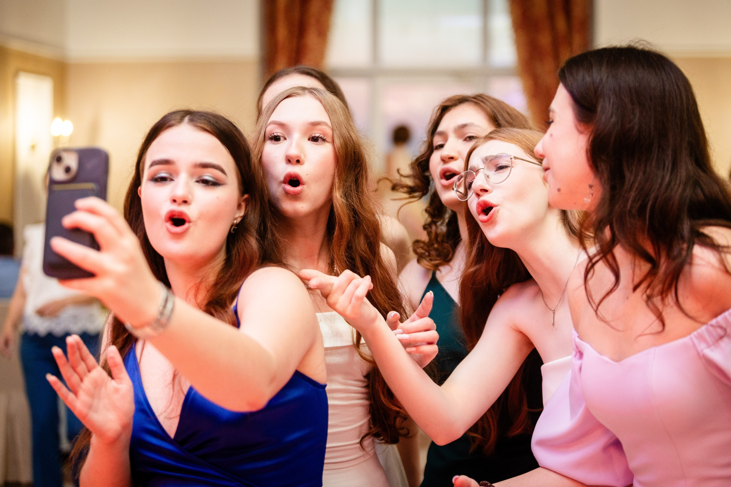 Школьный выпускной. Детский фотограф видеограф в Хабаровске Михаил Орлов