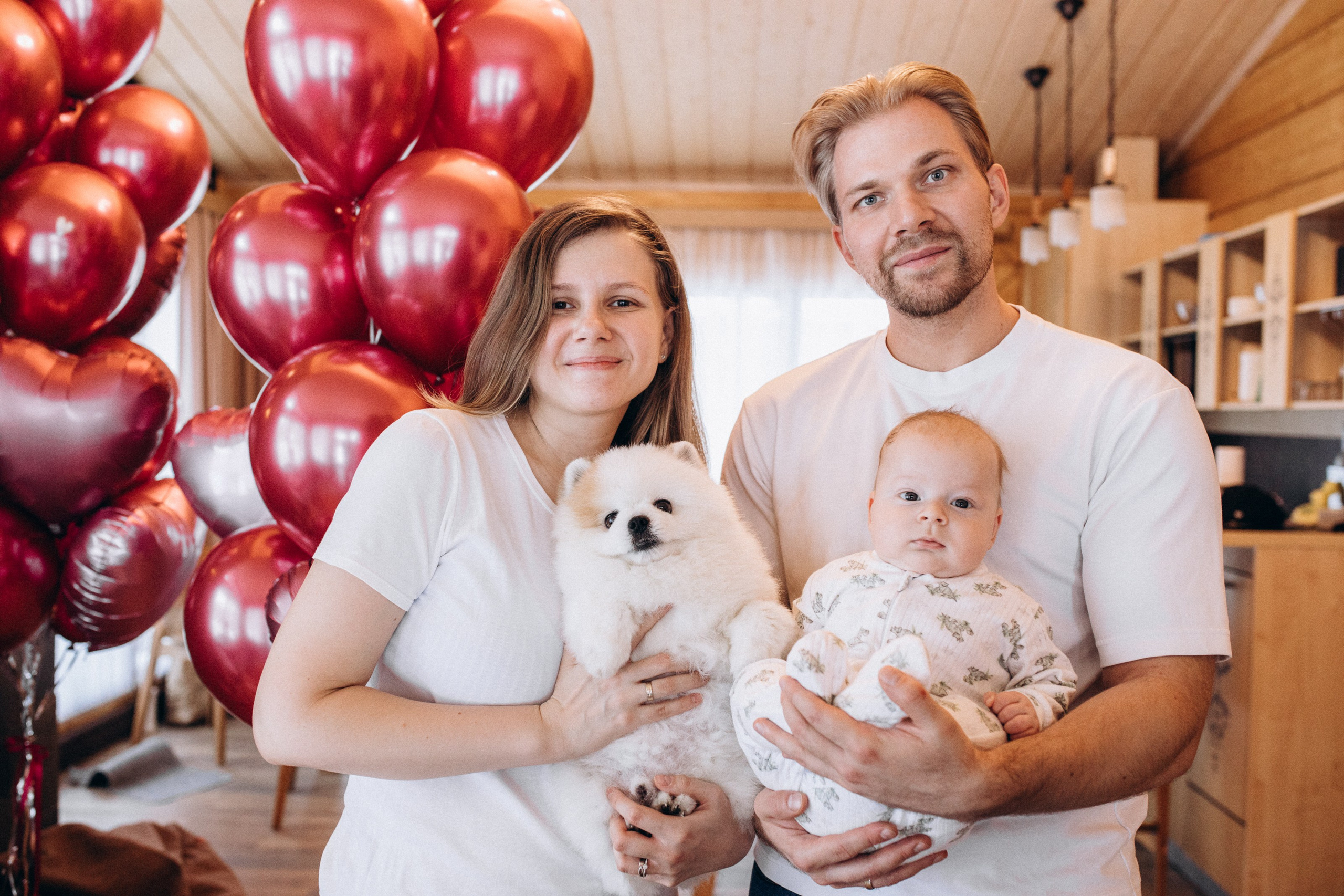 Коттедж и лес. Фотосервис курорта «Охта Парк­­­»