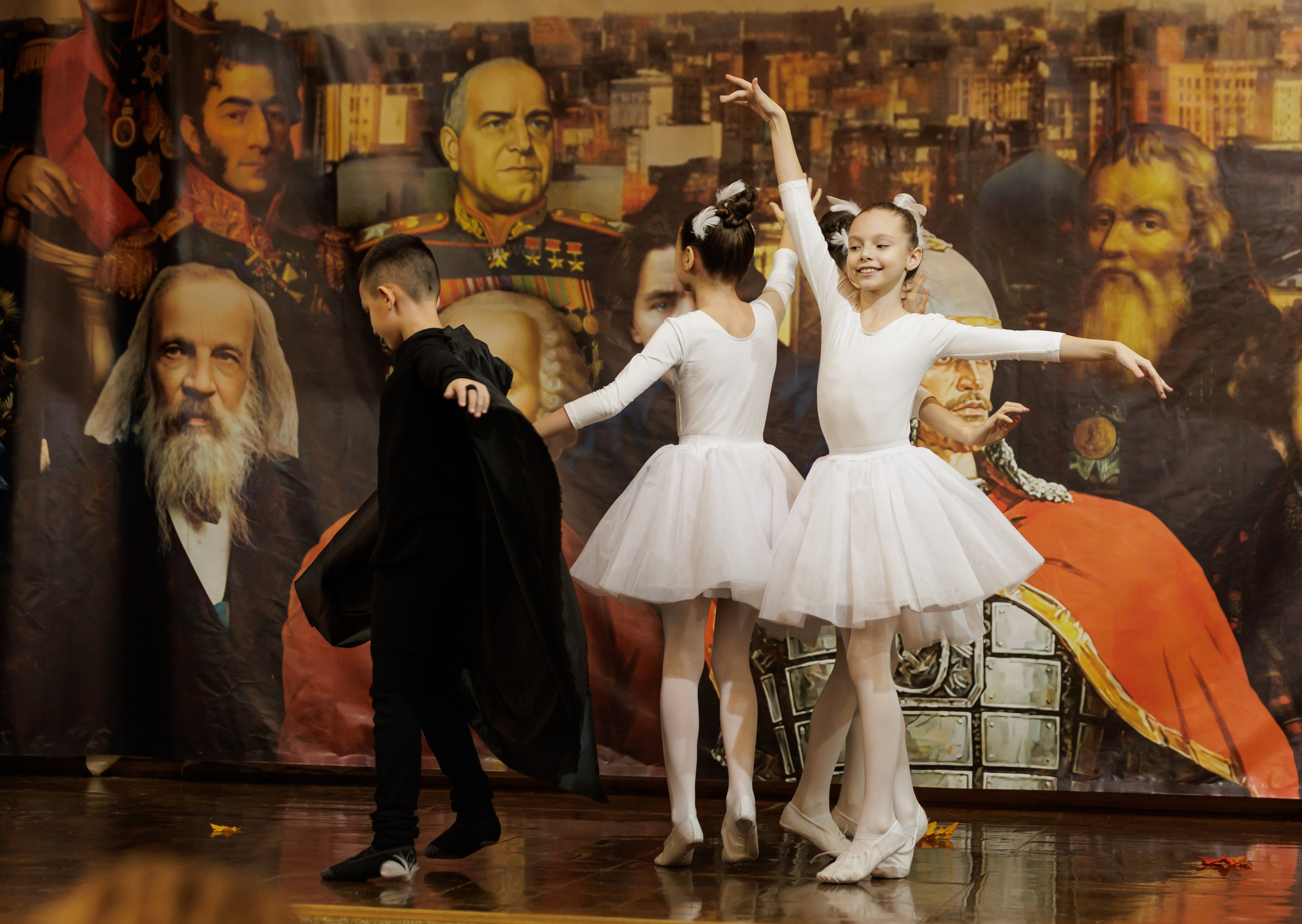 Жемчужинка гимназии 80 — 2025. Фотограф в Нижнем Новгороде, Дзержинске Олеся Хозяева