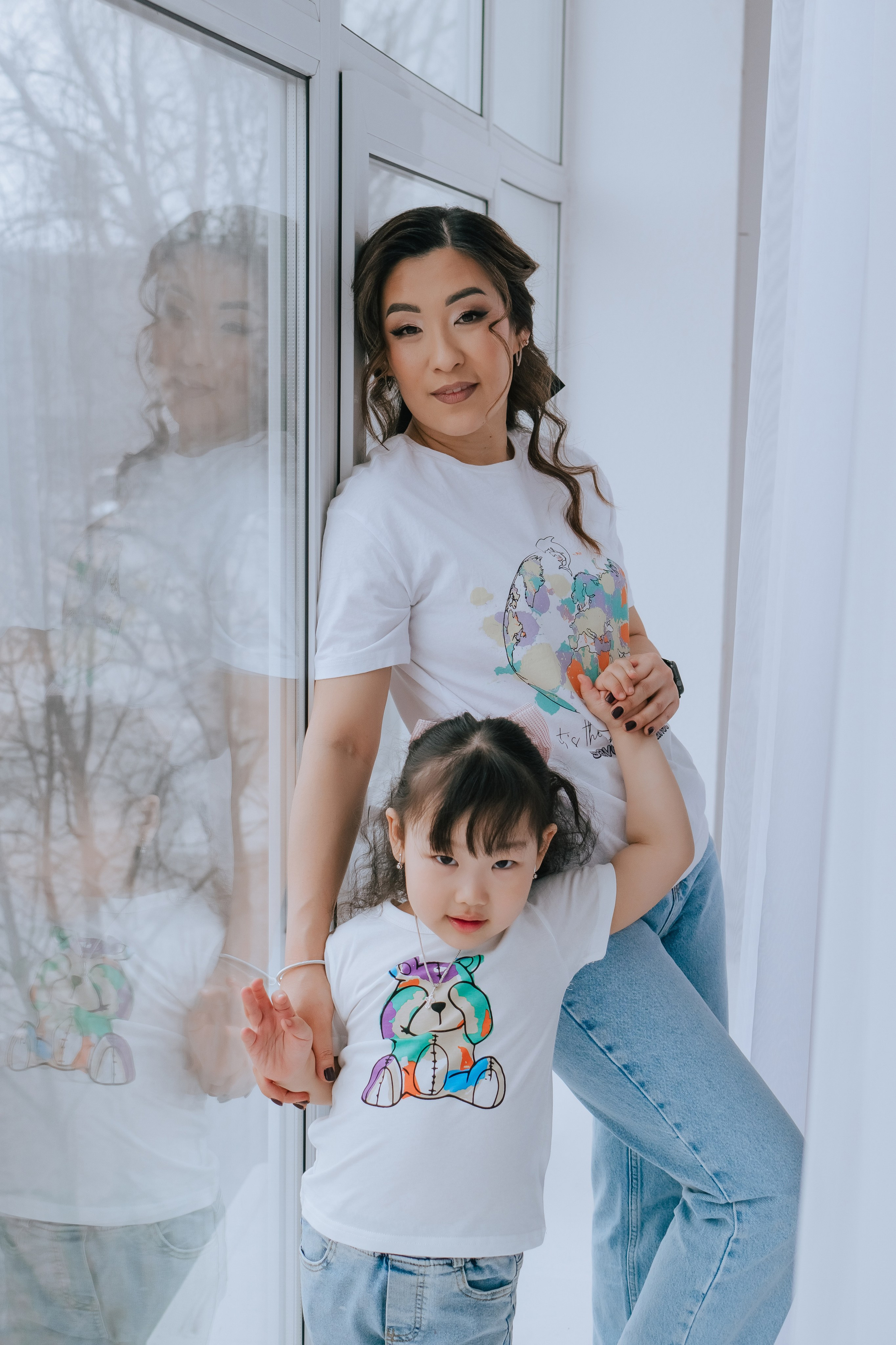 Ира и Аня. Фотограф Ярмишко Дарья. Выпускные фотокниги