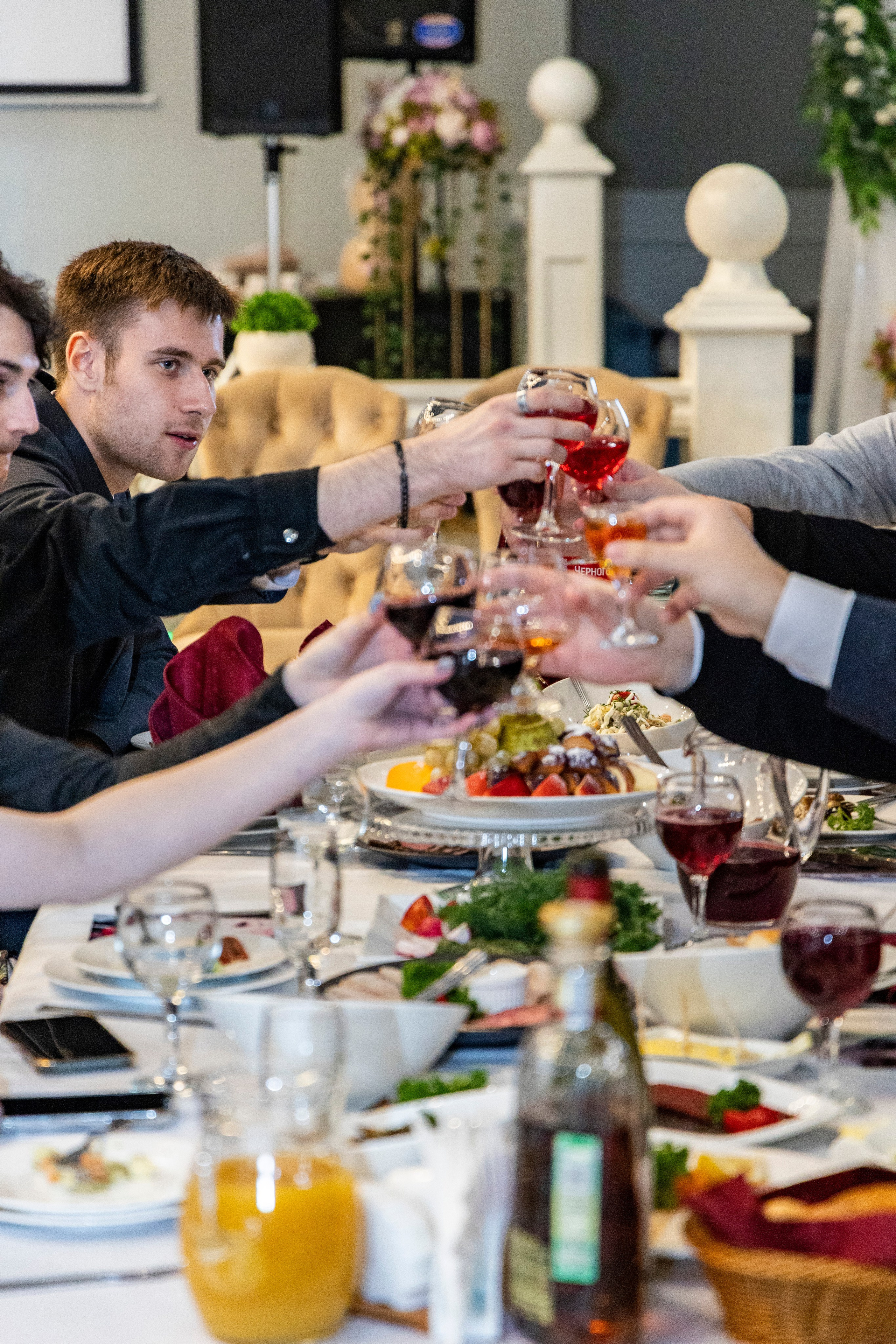 Свадебная фотосессия свадебный фотограф Татьяна Марсуверских свадебная фотопрогулка Москва Жуковский. Фотограф для маркетплейсов, фотоуслуги в Жуковском Татьяна Марсуверских