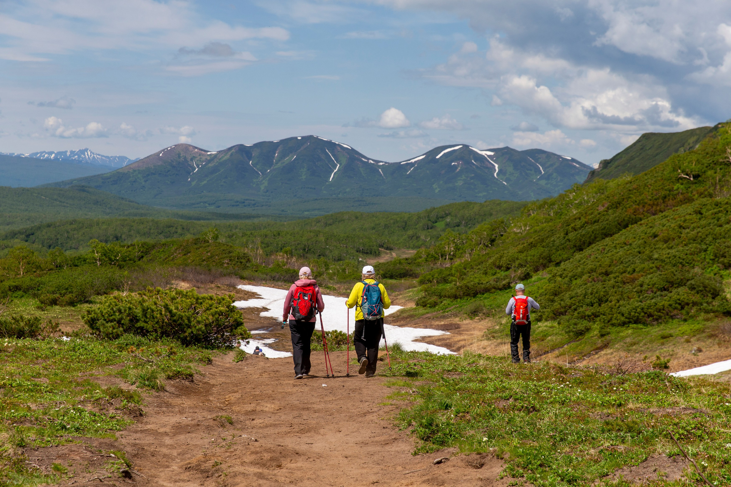 Горный массив Вачкажец — озёра, водопады и лёгкий трек. Время Камчатки: чтобы найти свой путь, нужно скорость умножить на время