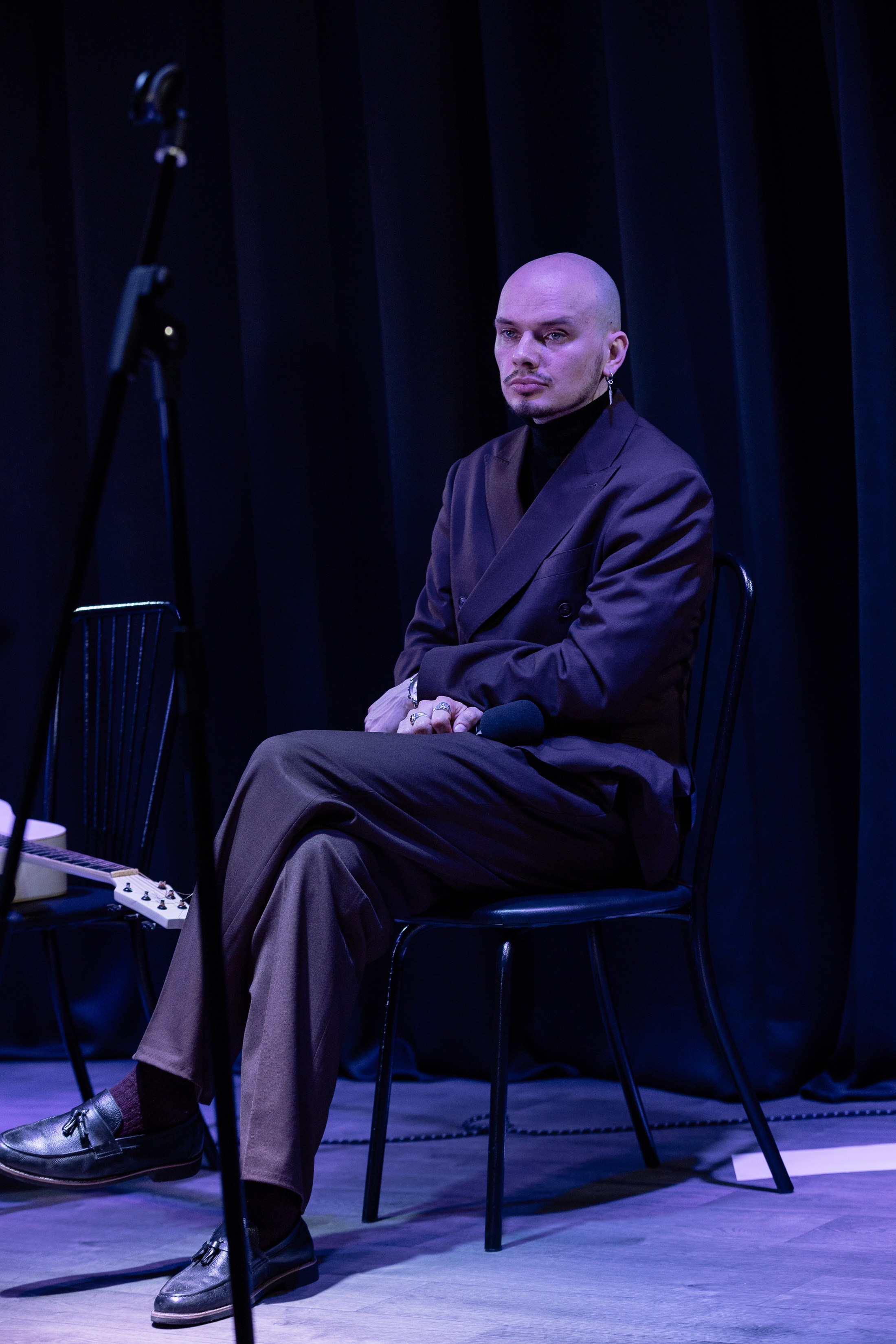 Поэтический вечер с Игорем Бушмелевым и Никой Станиславчик. Фотограф Юлия Мальцева