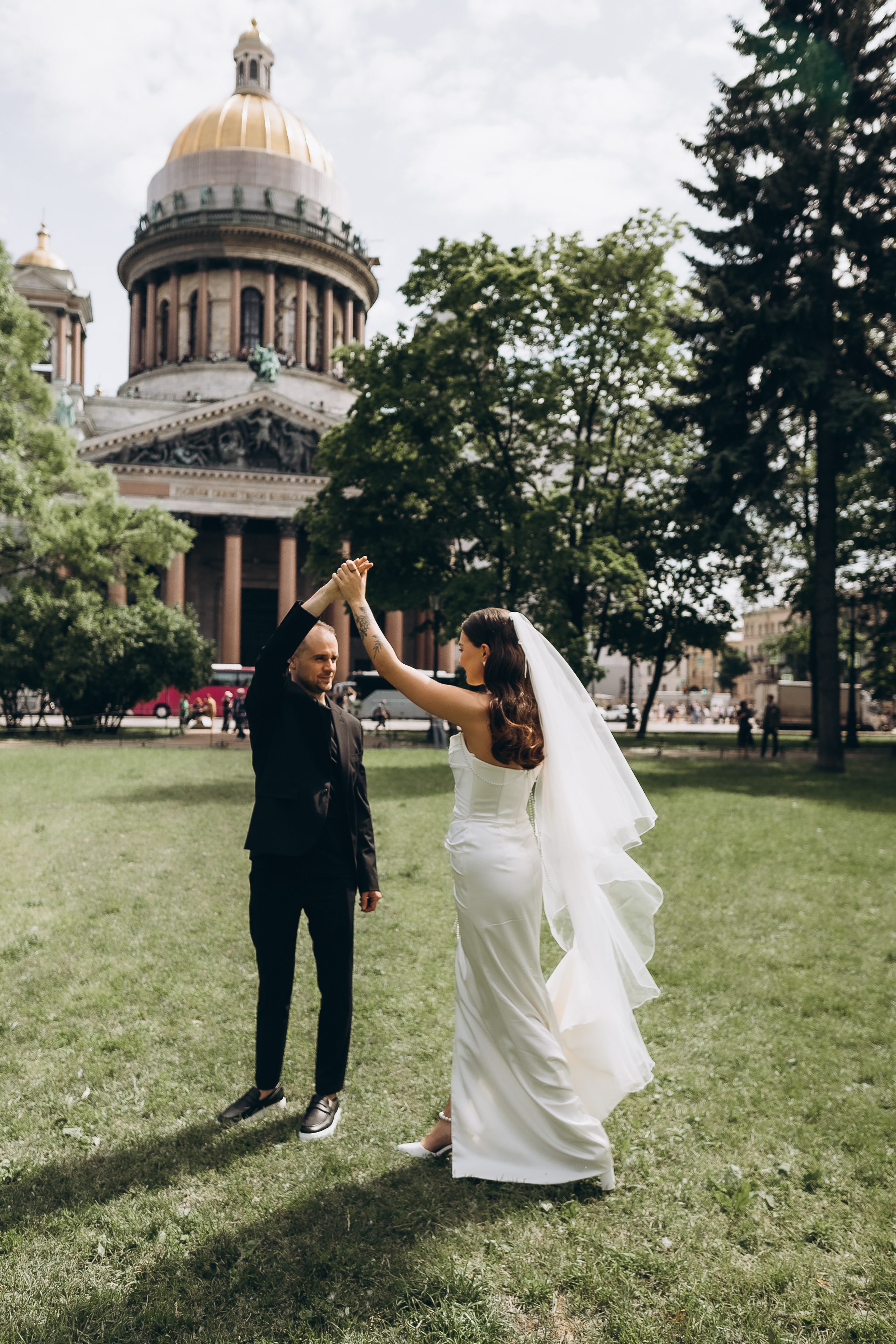 Свадебная Фотопрогулка Исаакиевский. Фотограф ПИТЕР СПБ Надежда Баранова