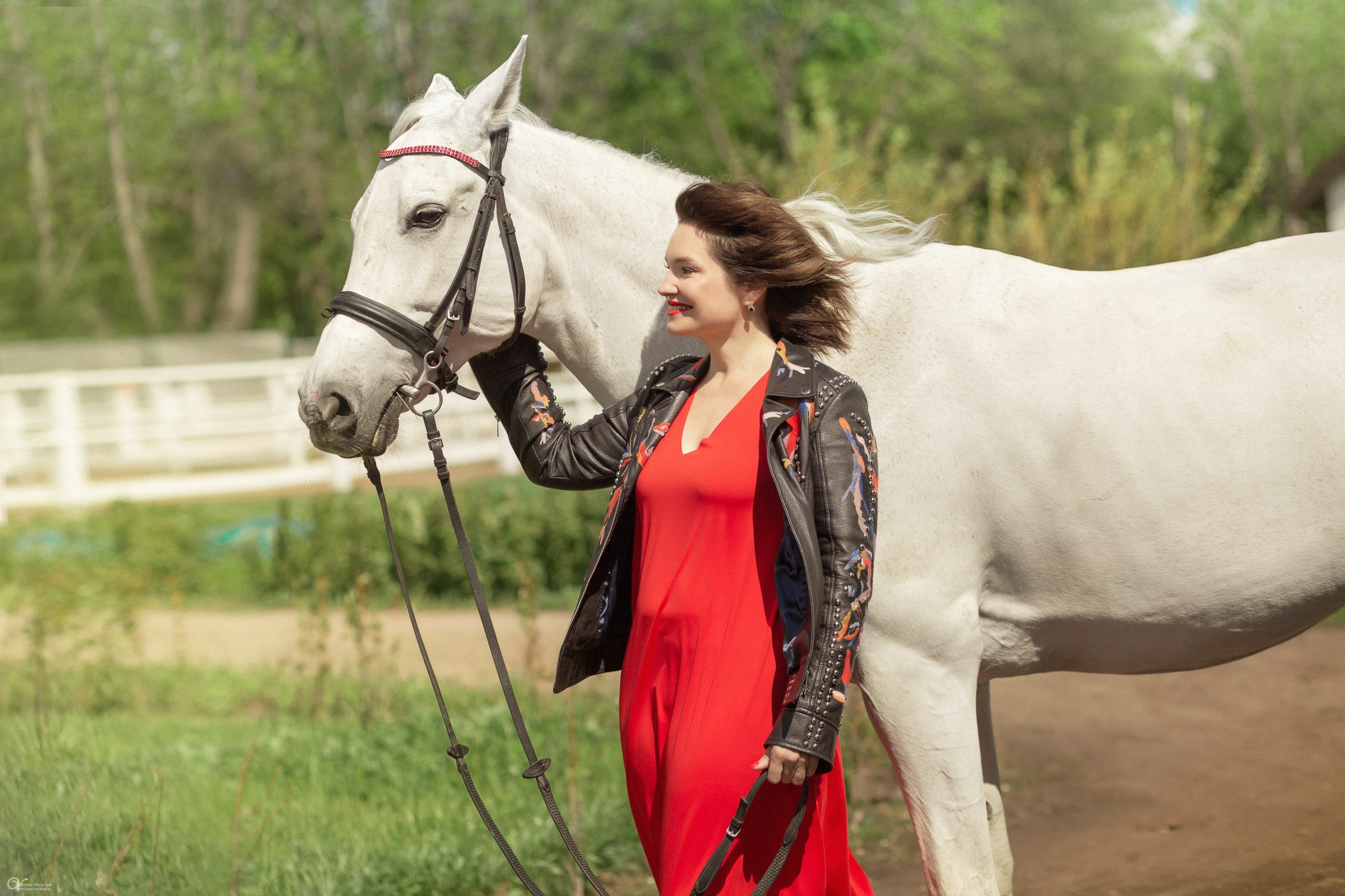 Галина и ее лошадь Сказка. Фотограф женский и мужской портрет Санкт-Петербург