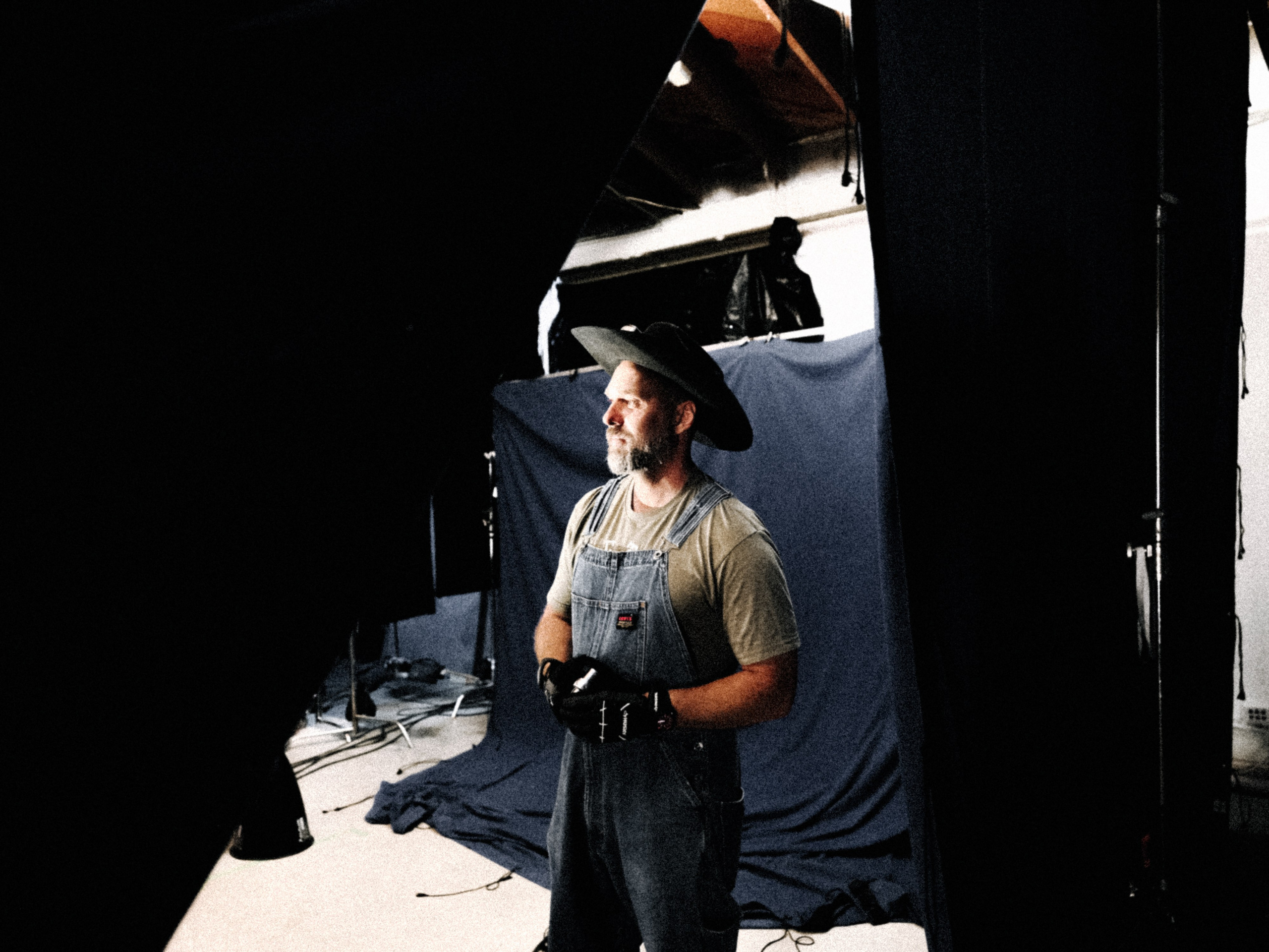 Behind the scenes. Portrait and backstage photographer Nina Crane
