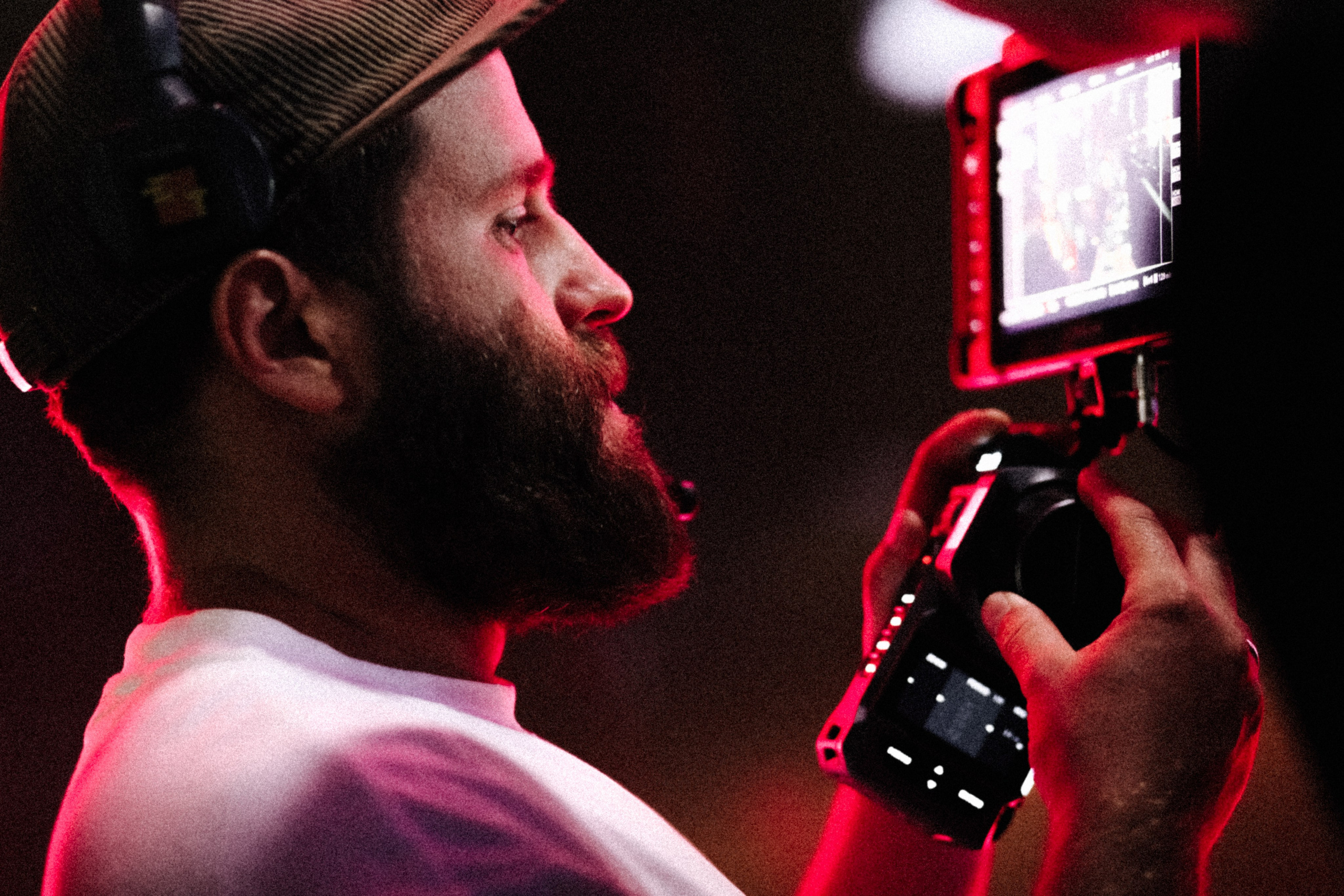 Behind the scenes. Portrait and backstage photographer Nina Crane
