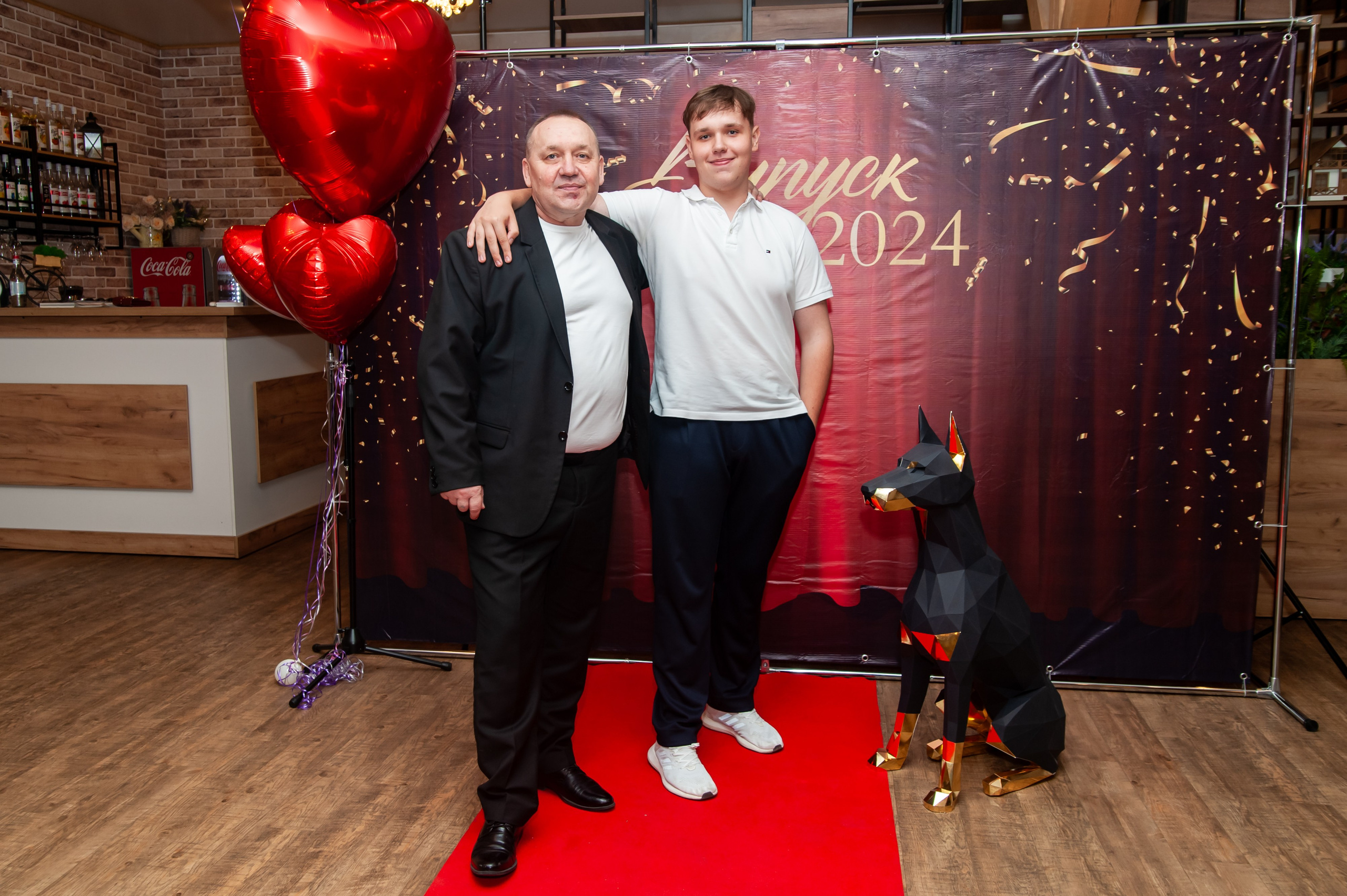 Выпускной МАОУ СОШ № 17 им. Эдуарда Есаяна. Свадебный и семейный фотограф Денис Лукьянов в Краснодаре, Краснодарском крае и Республике Крым