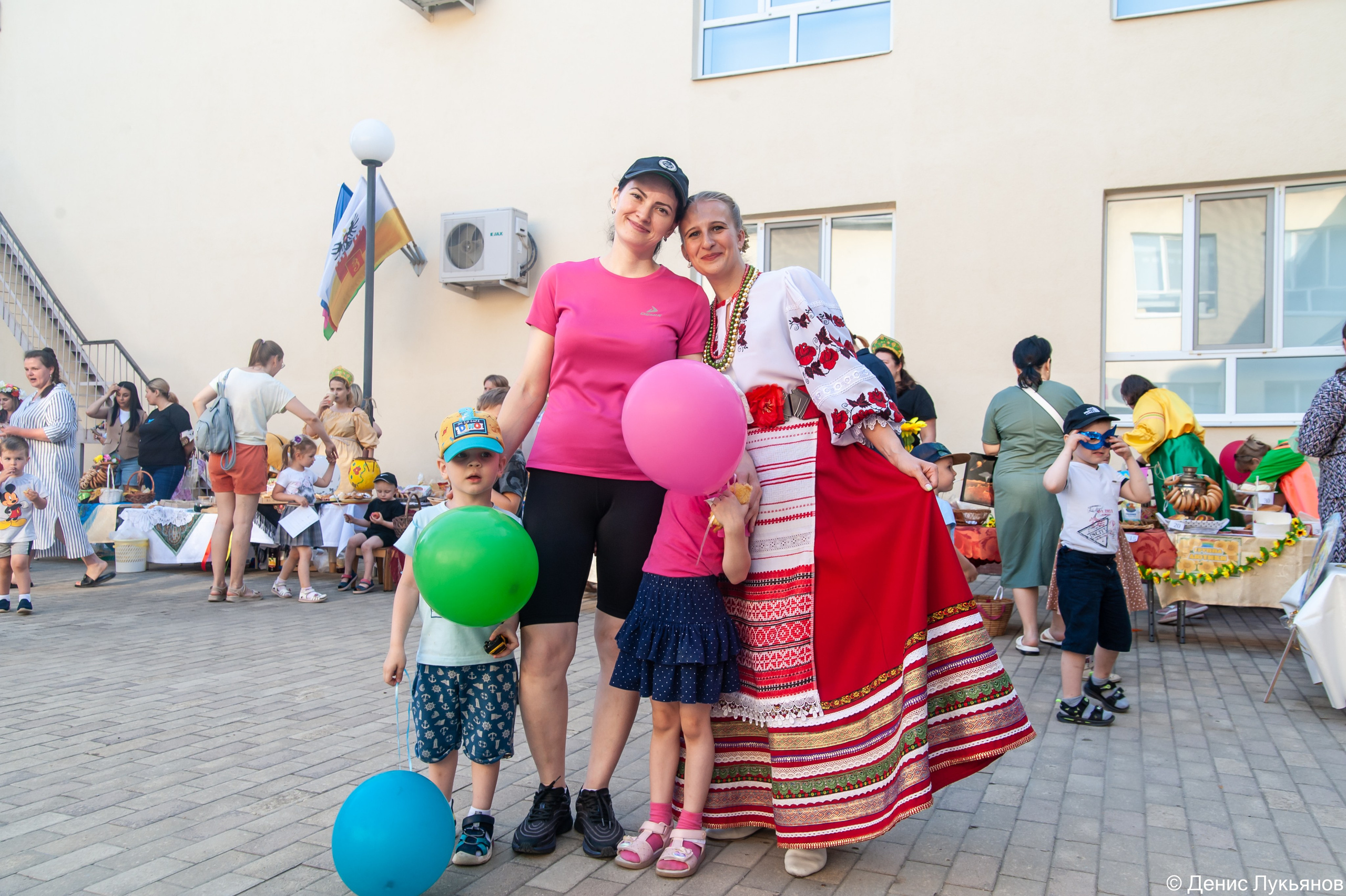 Ярмарка. Свадебный и семейный фотограф Денис Лукьянов в Краснодаре, Краснодарском крае и Республике Крым
