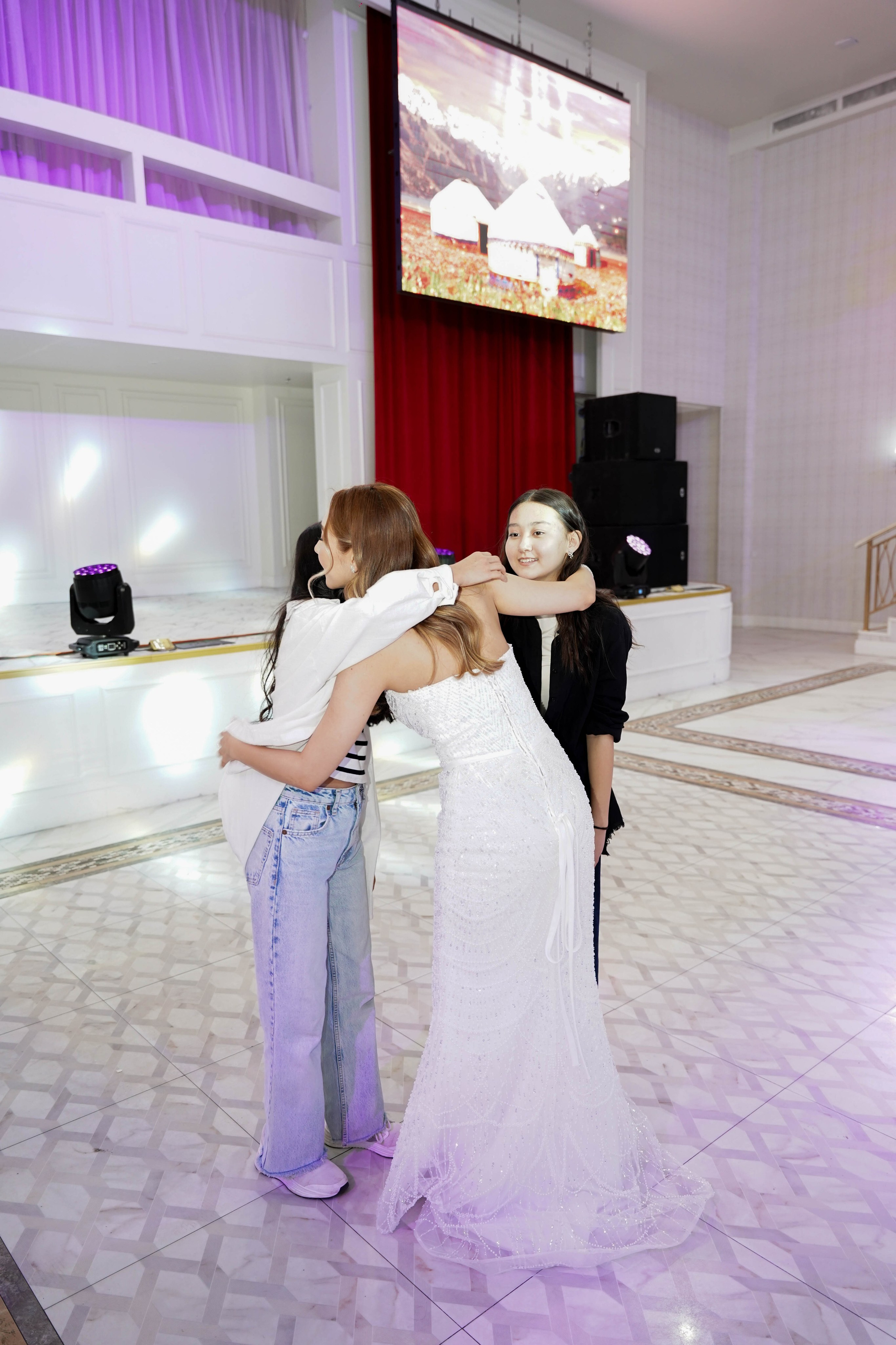 Dana uzatu. Фотограф Ернар Ержанов