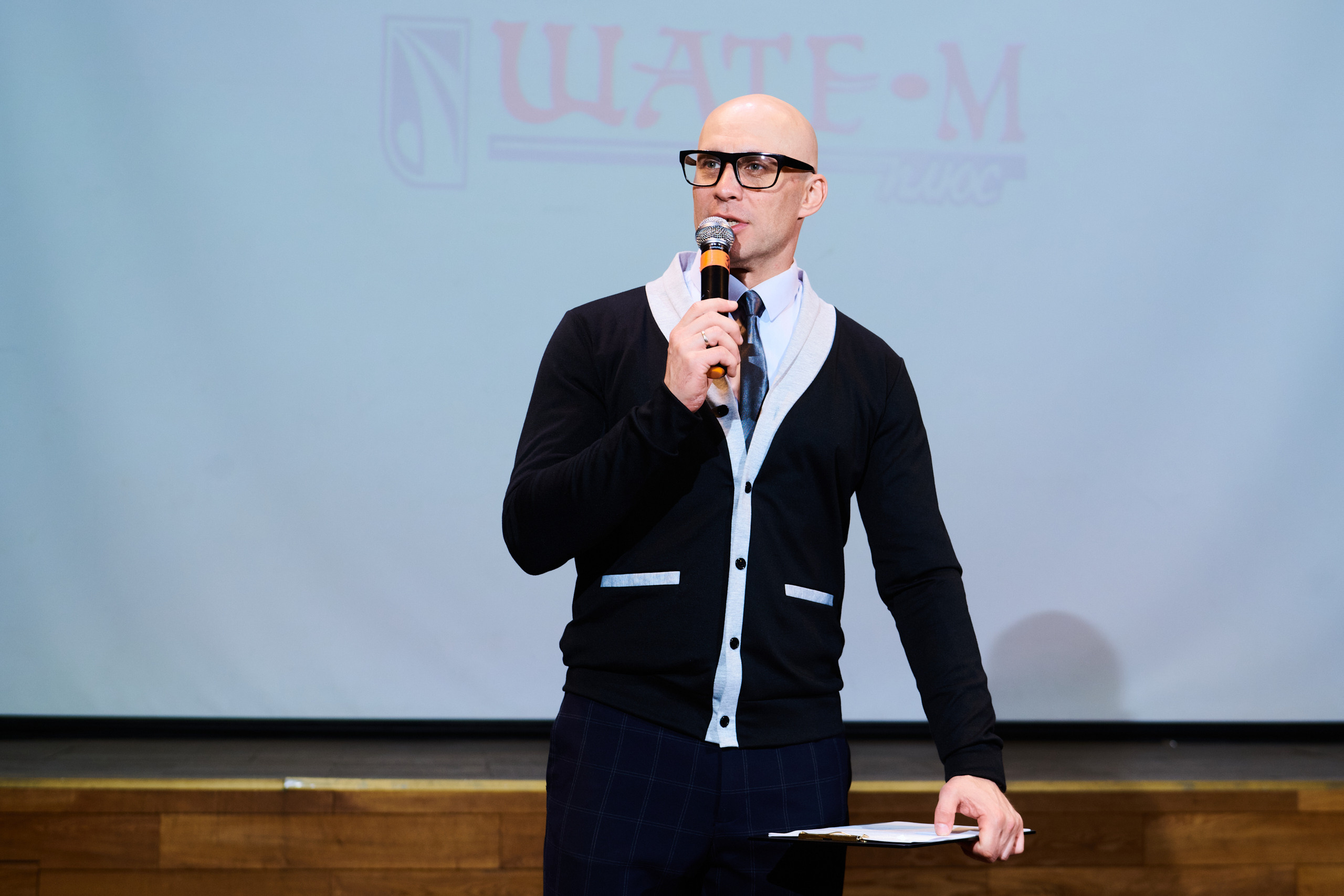 ФОРУМ АВТОЗАПЧАСТЕЙ ШАТЕ-М. Фотограф Роман Арыкин Екатеринбург