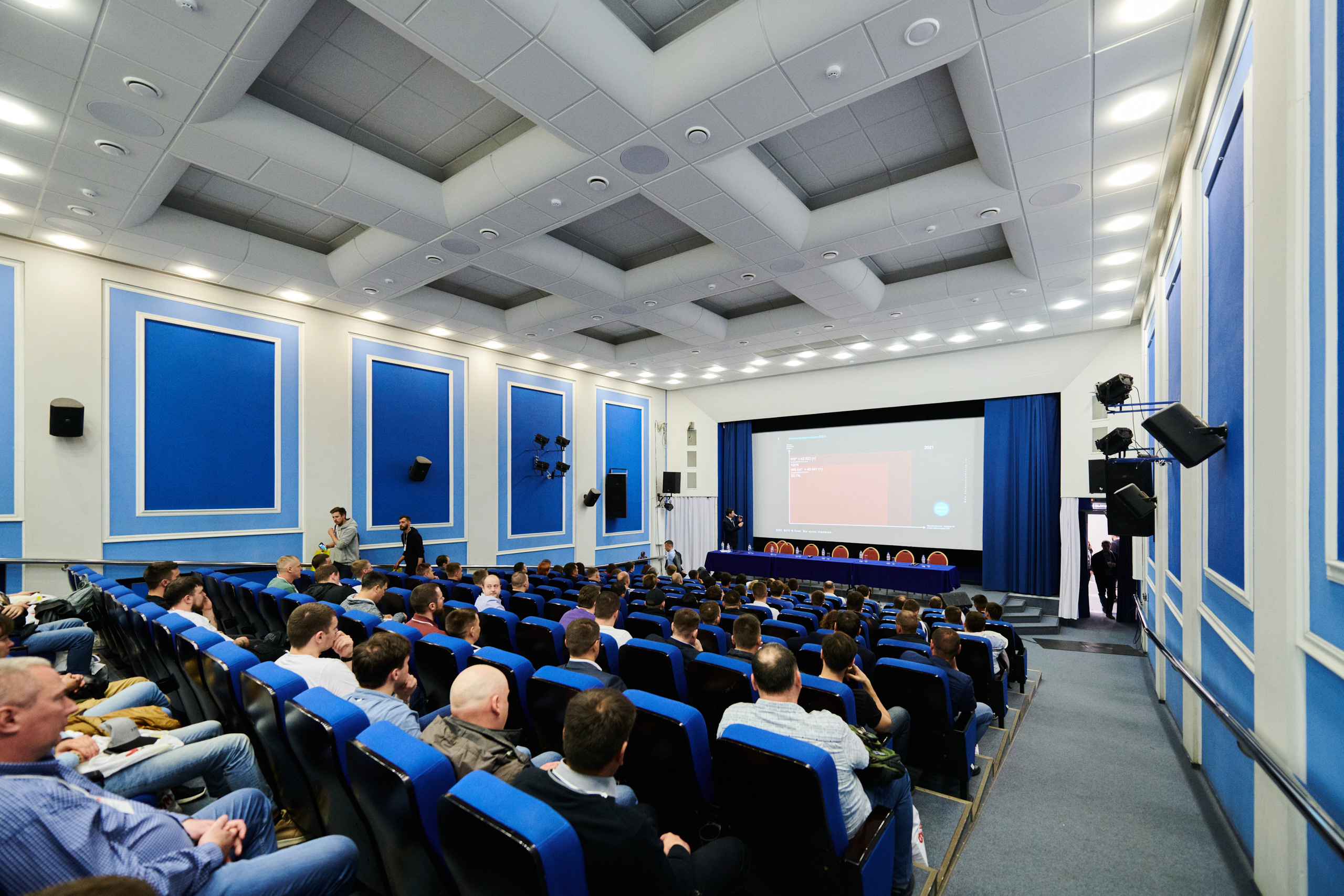 ФОРУМ АВТОЗАПЧАСТЕЙ ШАТЕ-М. Фотограф Роман Арыкин Екатеринбург