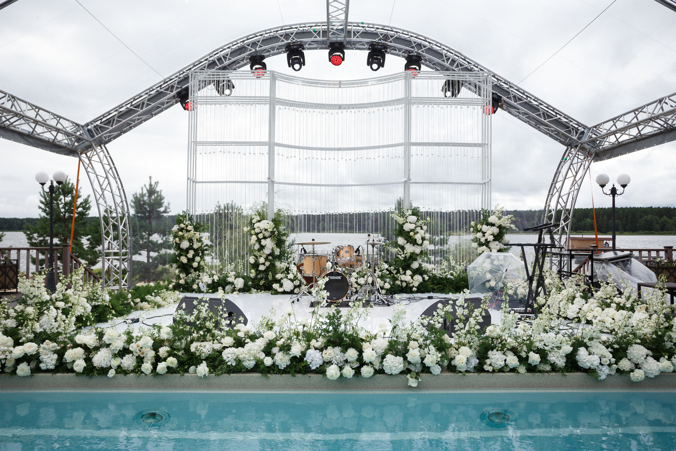 СВАДЬБА В ЗАГОРОДНОМ ОТЕЛЕ ГРИНВАЛЬД. Фотограф Роман Арыкин Екатеринбург