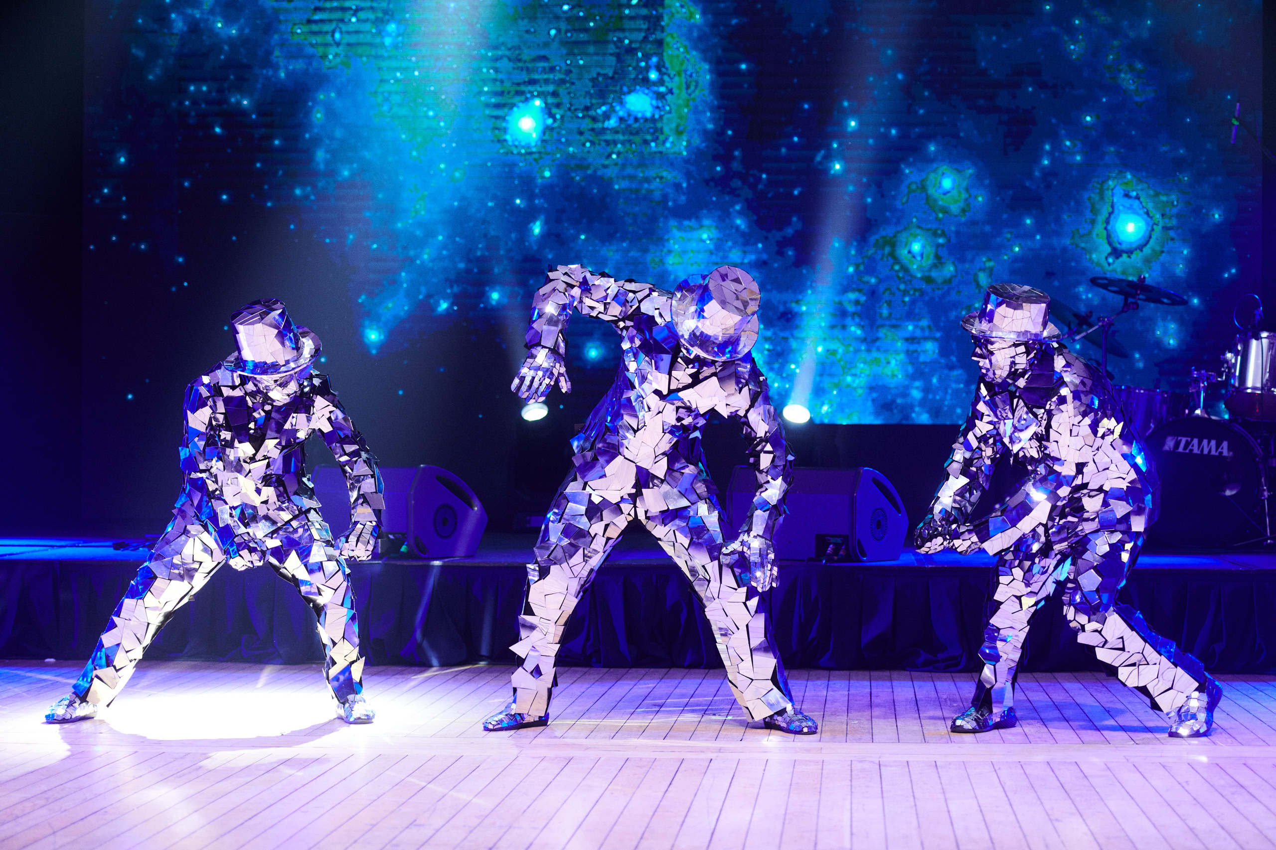 НОВЫЙ ГОД У АТОМСТРОЙКОМПЛЕКС. Фотограф Роман Арыкин Екатеринбург