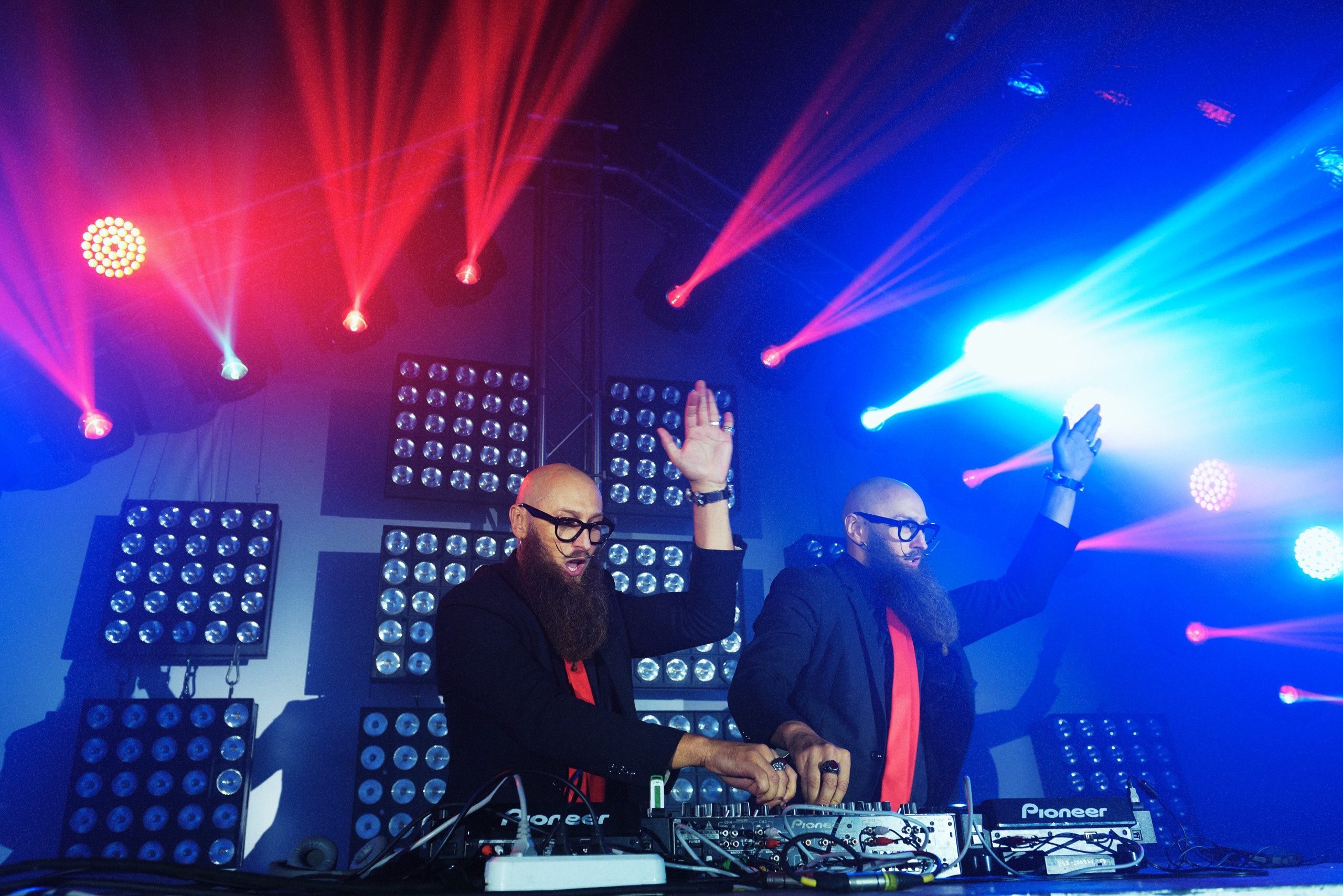 СВАДЬБА В ЗАГОРОДНОМ ОТЕЛЕ ГРИНВАЛЬД. Фотограф Роман Арыкин Екатеринбург