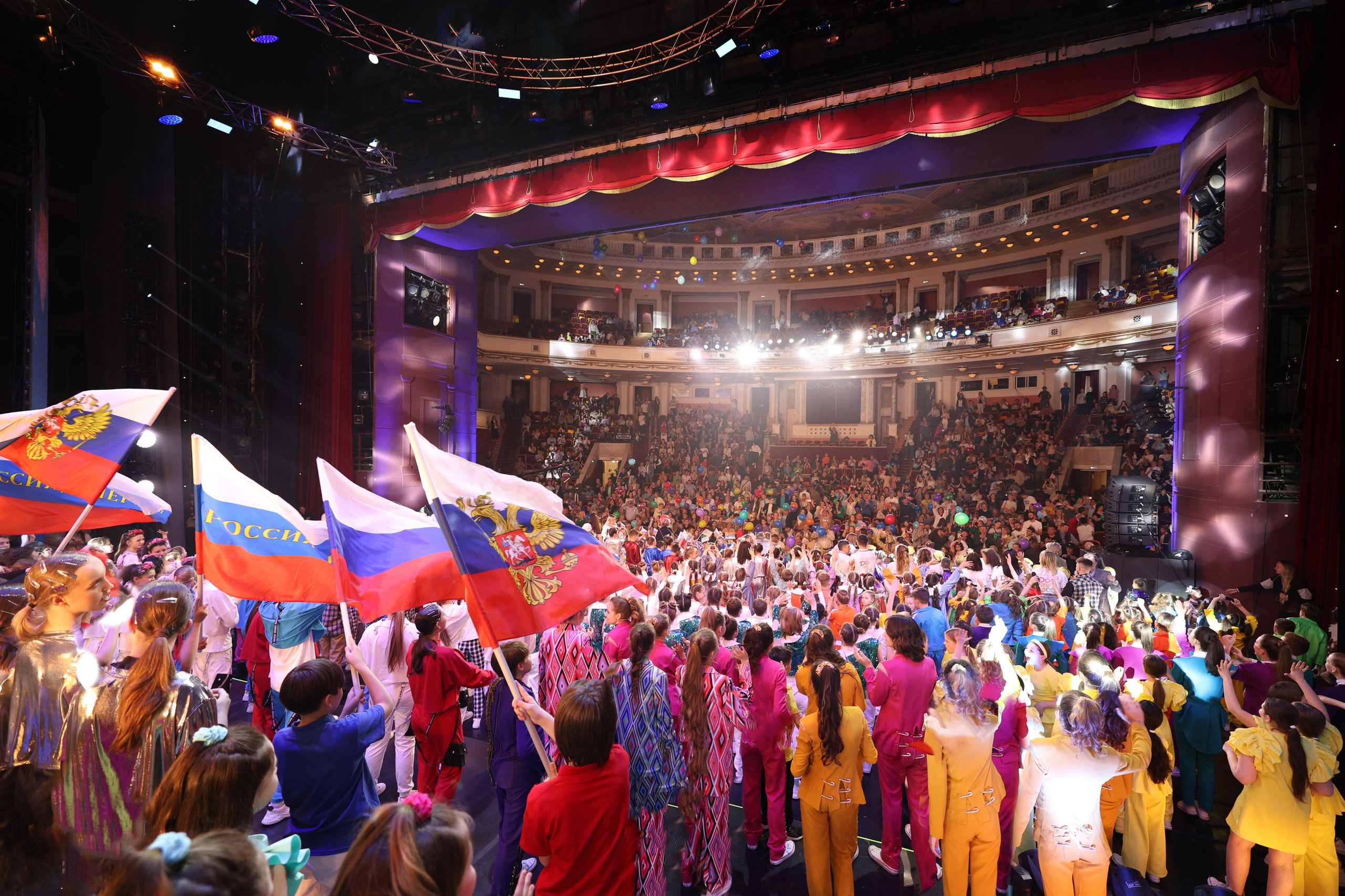 Репортажная съёмка концертов и театральных постановок | Видео и фото контент | ZPROD. Фото и видеосъемка | продакшн студия ZPROD