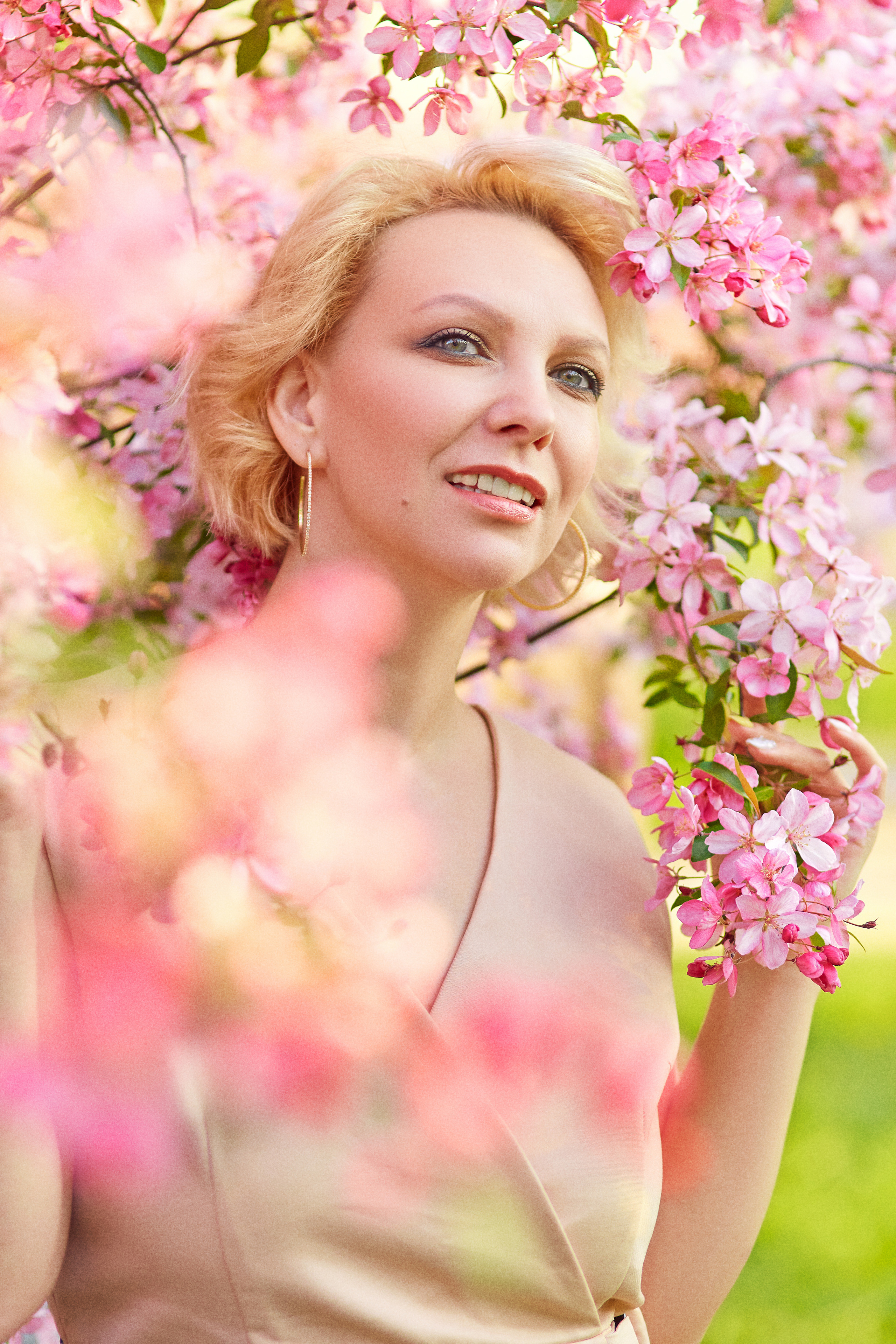 Фотосессия в цветущем саду. Telesh media production