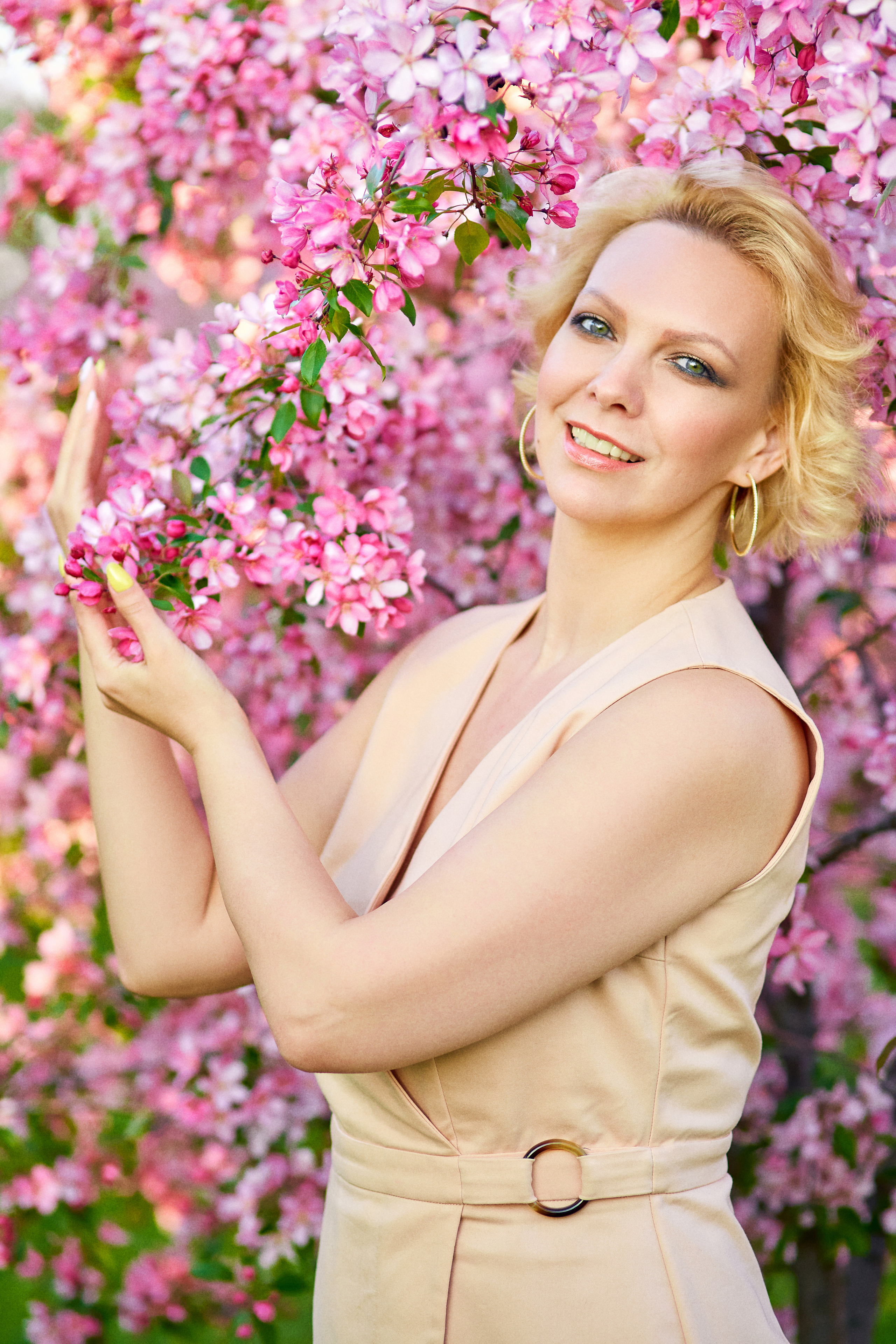 Фотосессия в цветущем саду. Telesh media production