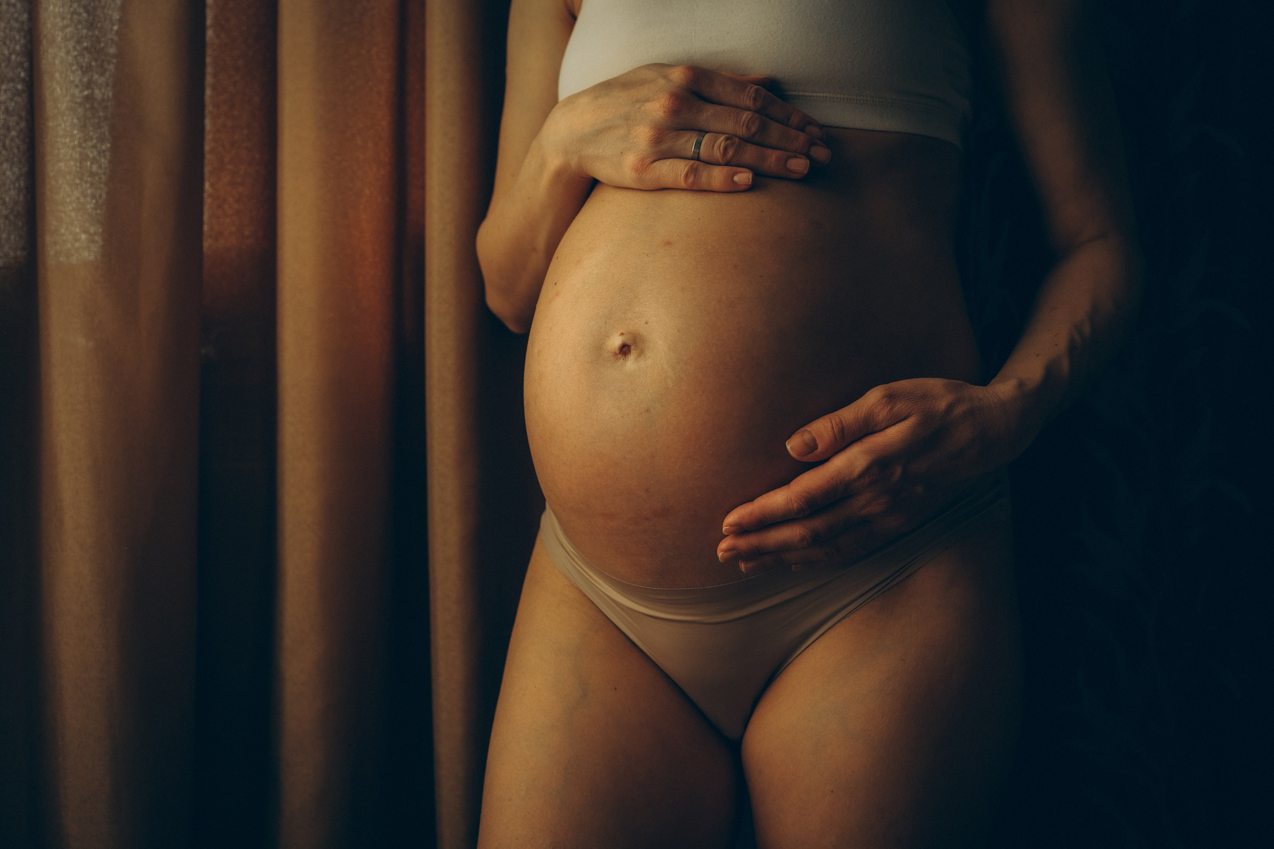 Домашняя фотосессия беременности 