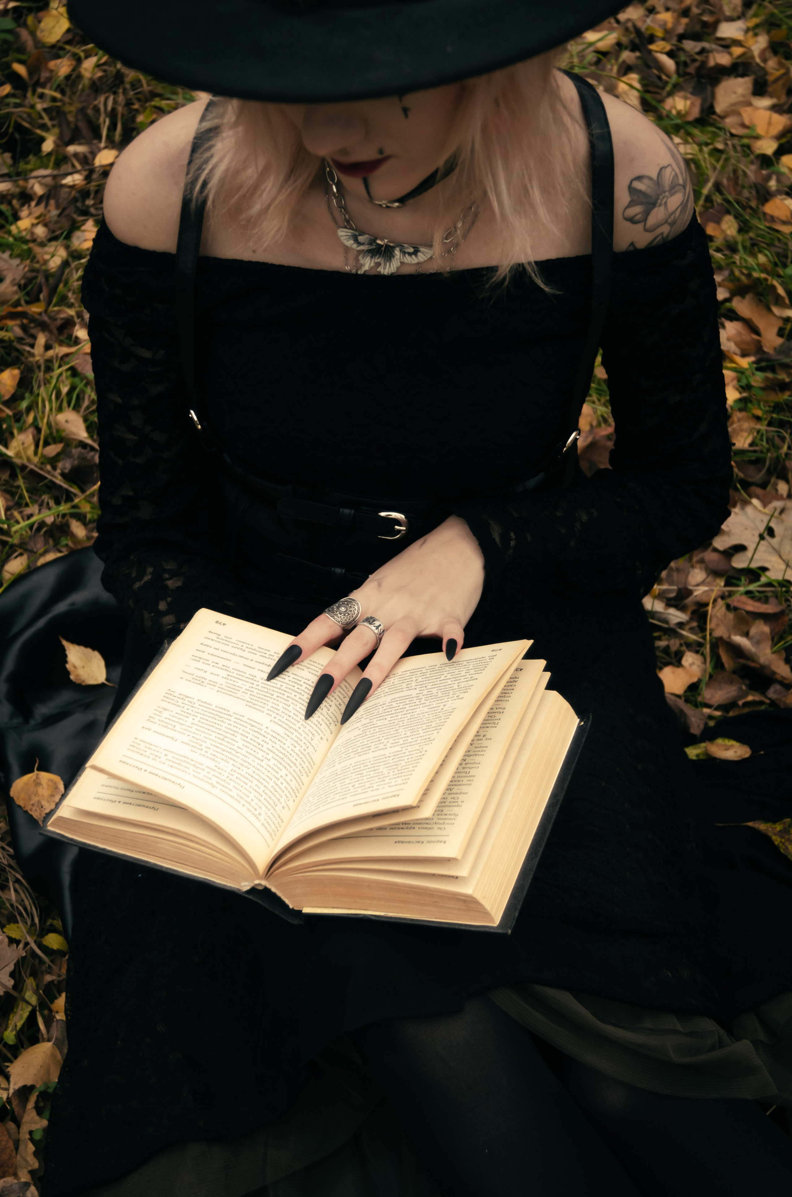 Прогулка ведьмы. Фотосессии по мотивам сказок и фильмов — Катерина Исауленко. СПб