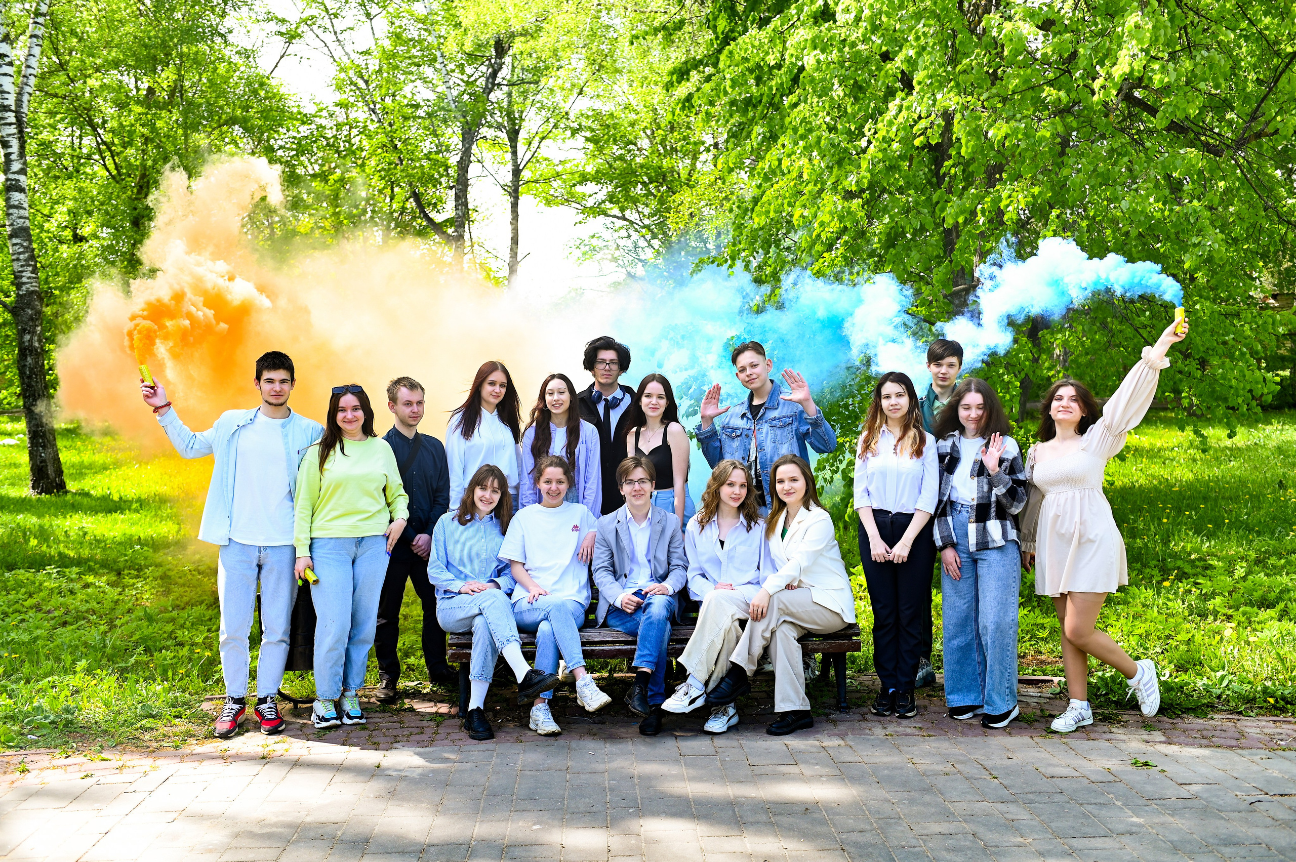 Выпускные альбомы Брянск. Фотостудия выпускных альбомов