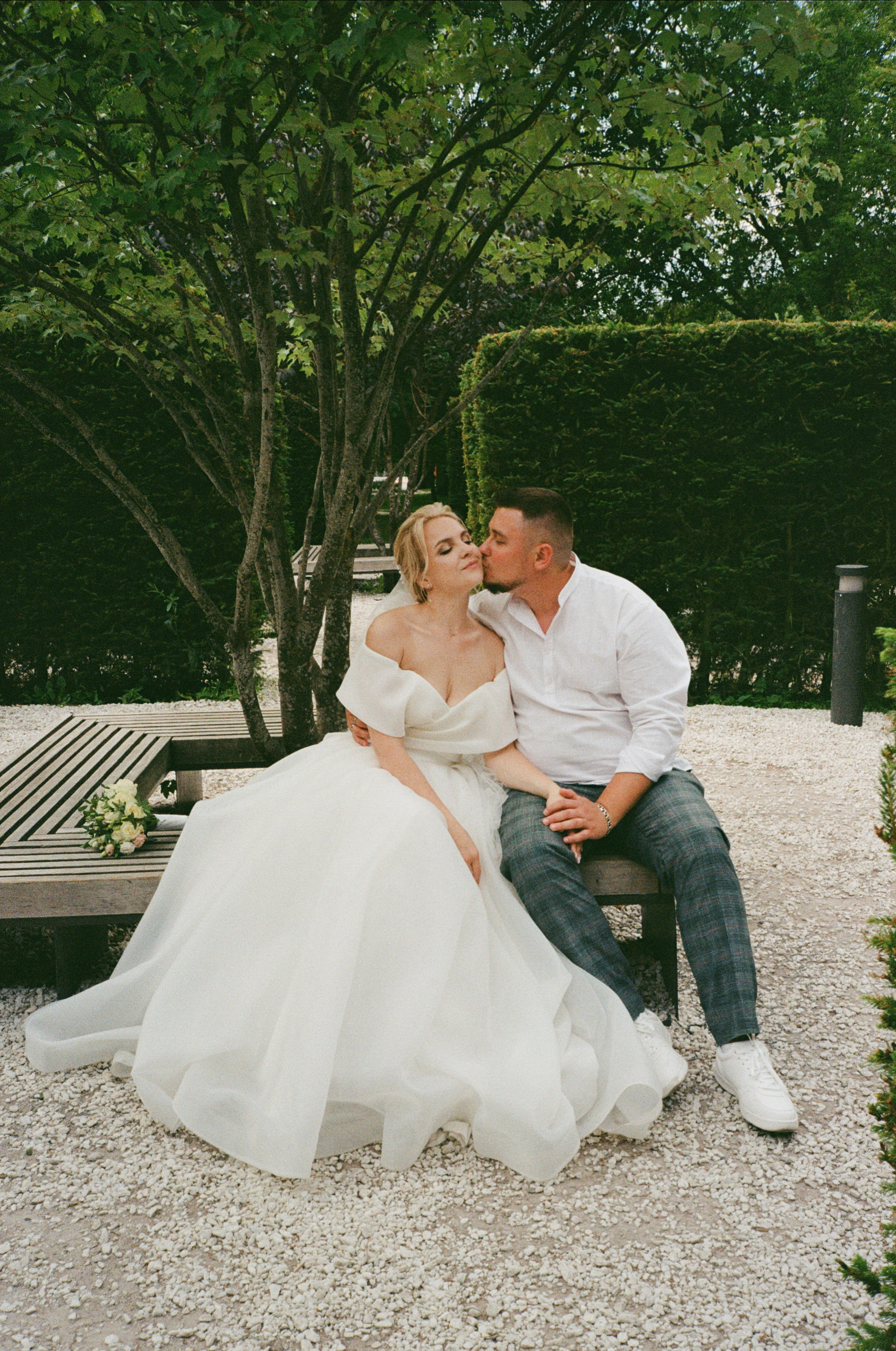 Фотограф на фотосъемку на пленку в Москве. Пленочный фотограф в Москве