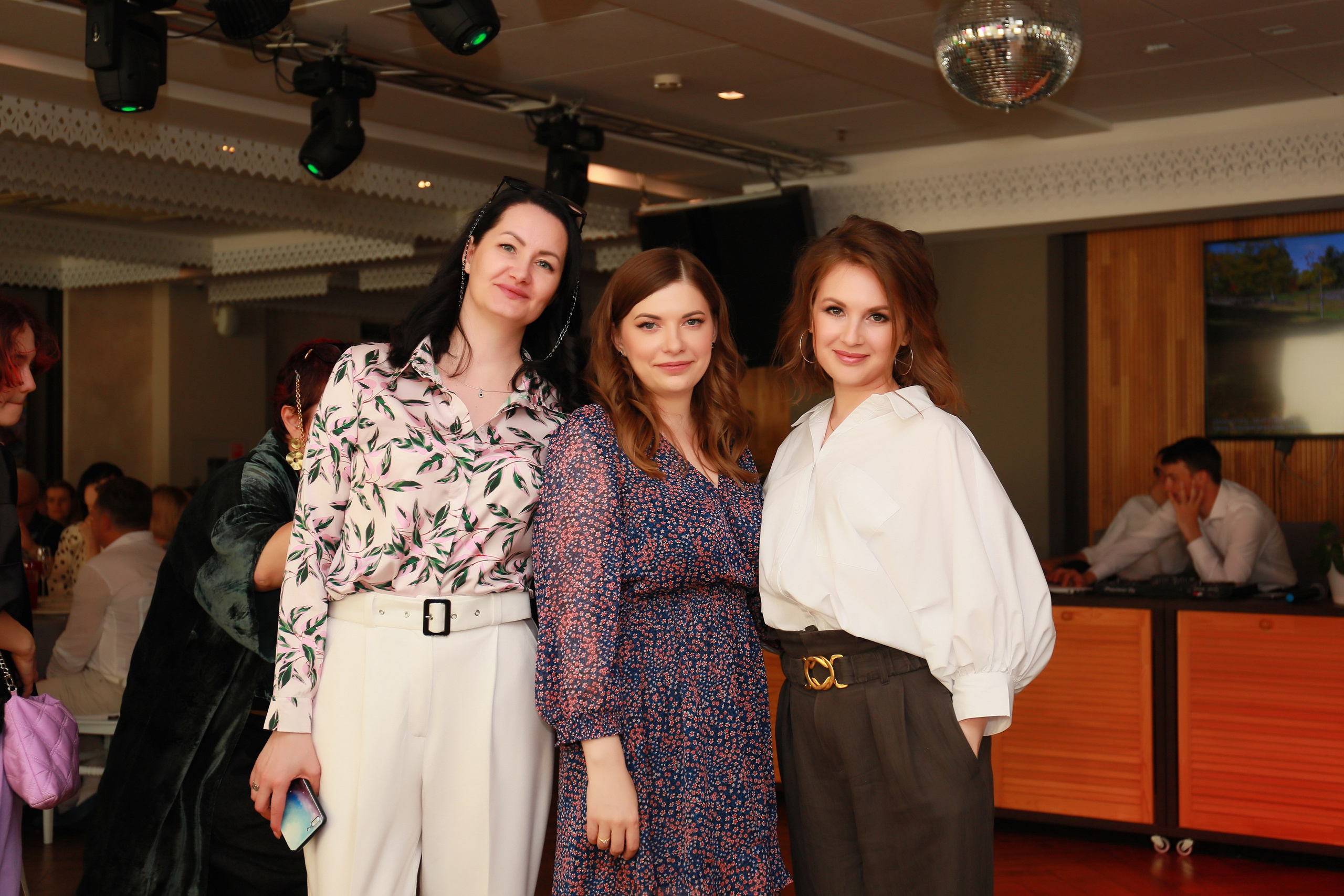 Выпускной 4 класс (Р-н Разговоры на крыше). Детский семейный фотограф Краснодар